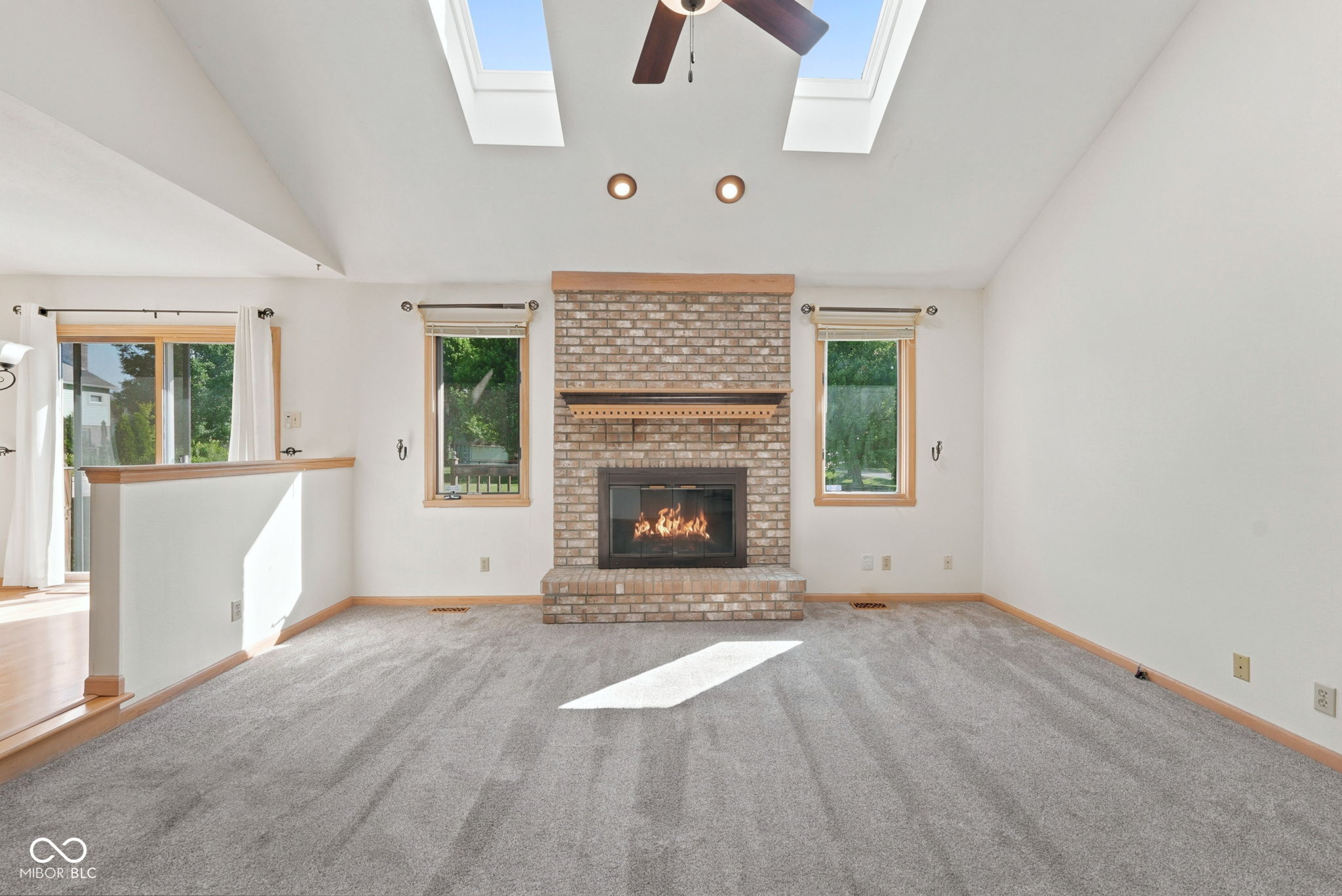 7909 Fennel Court, Indianapolis, IN, 46237 photo 5 of 31
