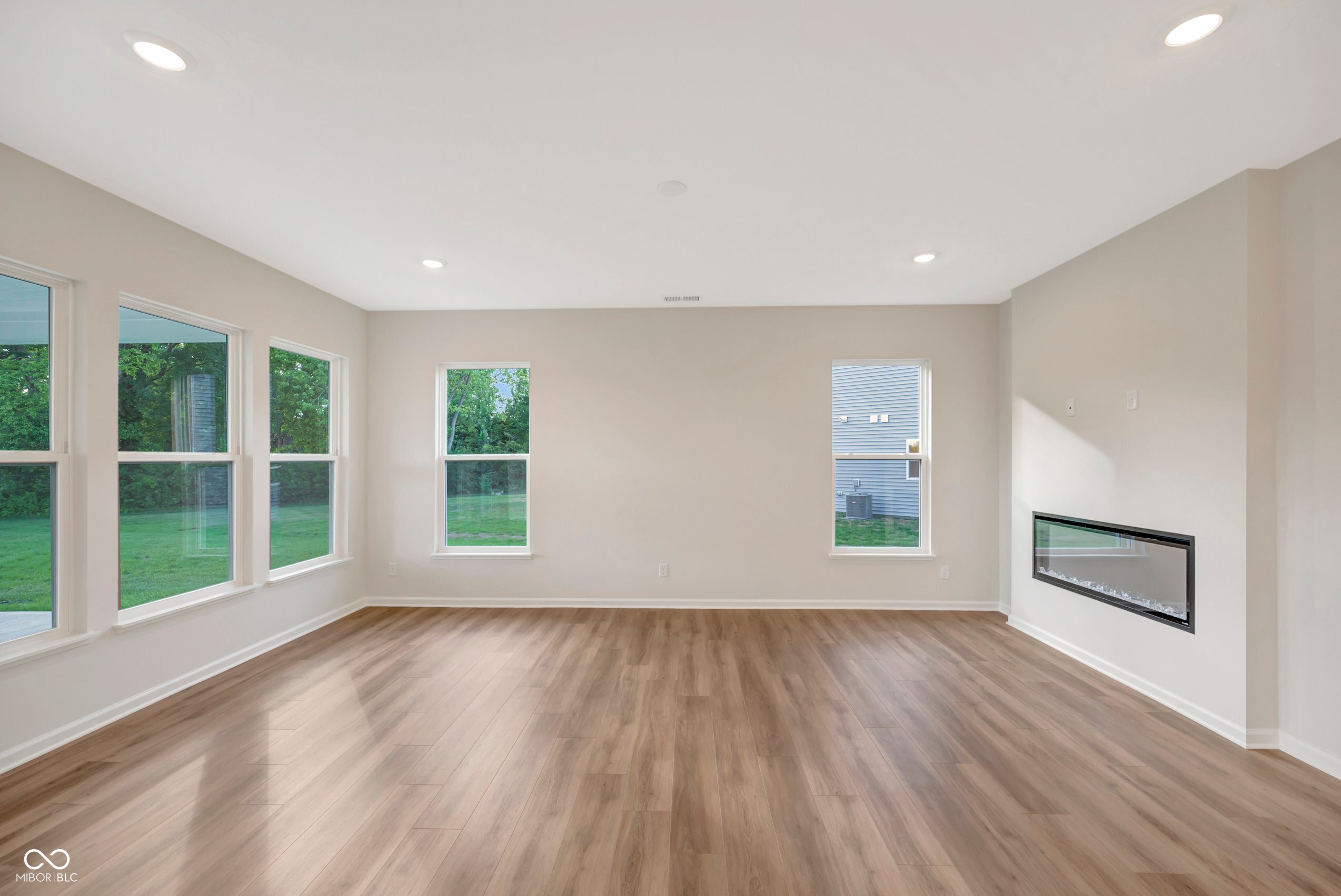 5538 Aspen Wood Lane, Indianapolis, IN, 46239 photo 5 of 21