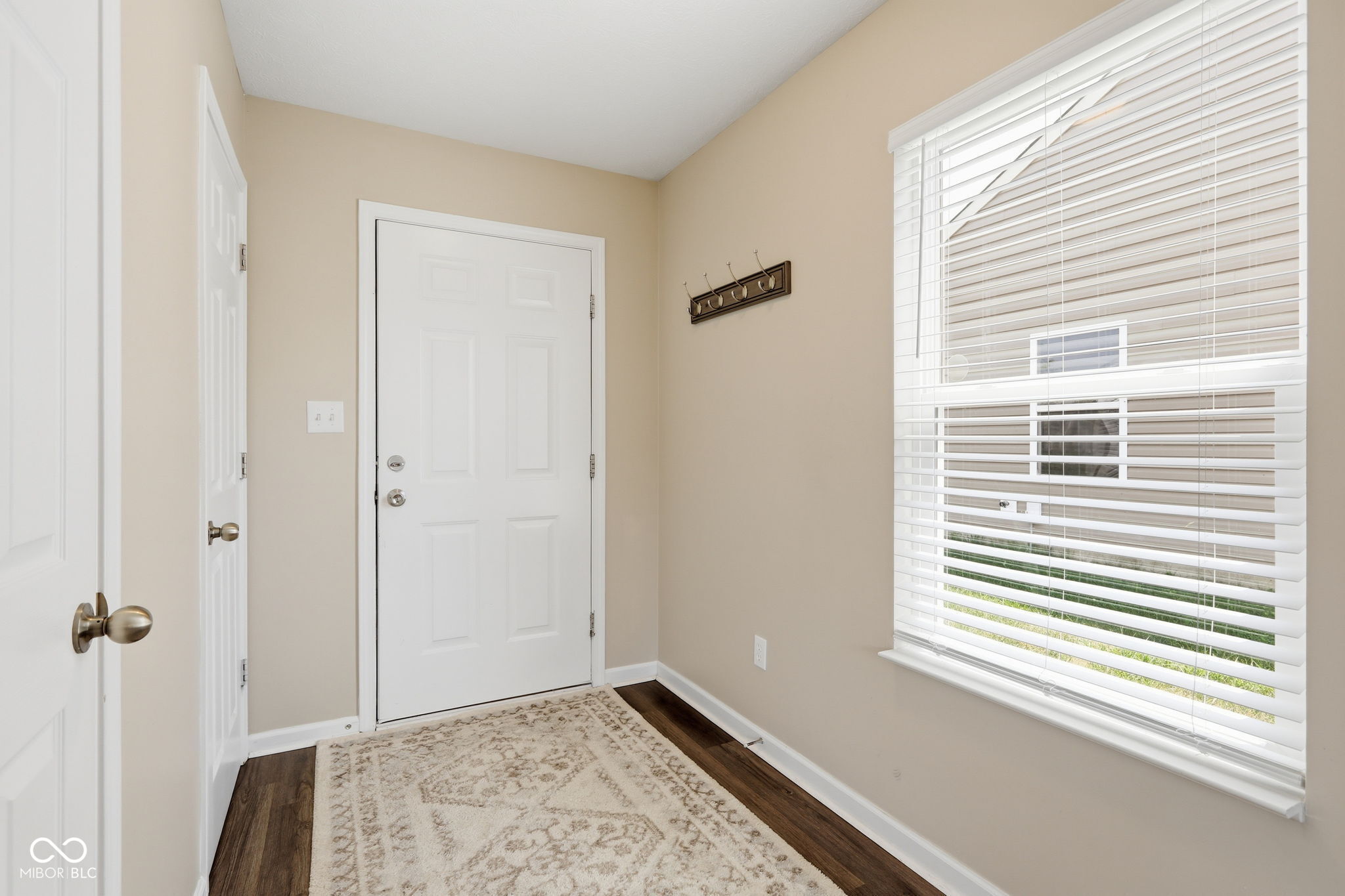 4072 Little Bighorn Drive, Indianapolis, IN, 46235 photo 5 of 30