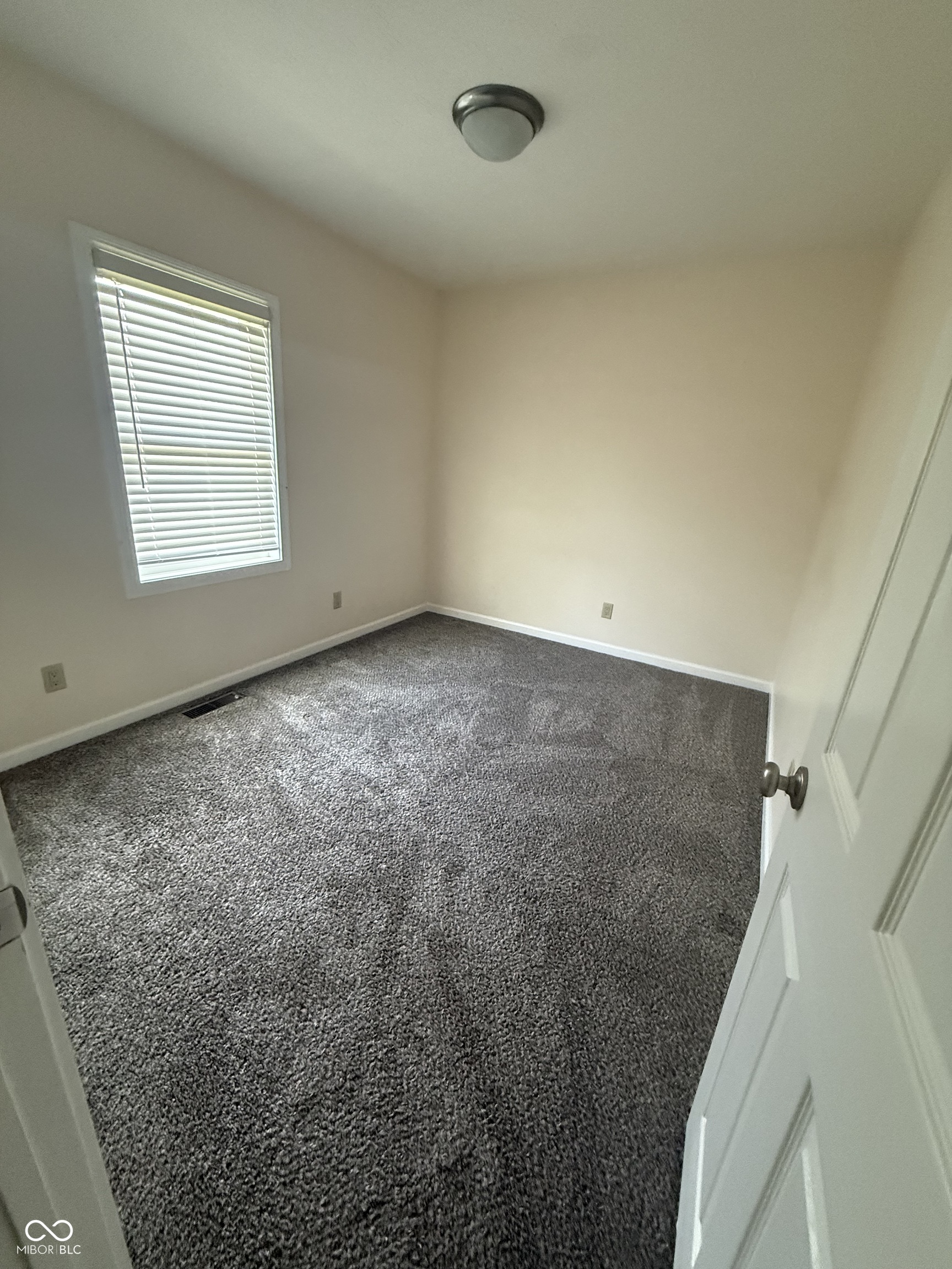1102 Myrtle Avenue, Frankfort, IN, 46041 photo 5 of 12
