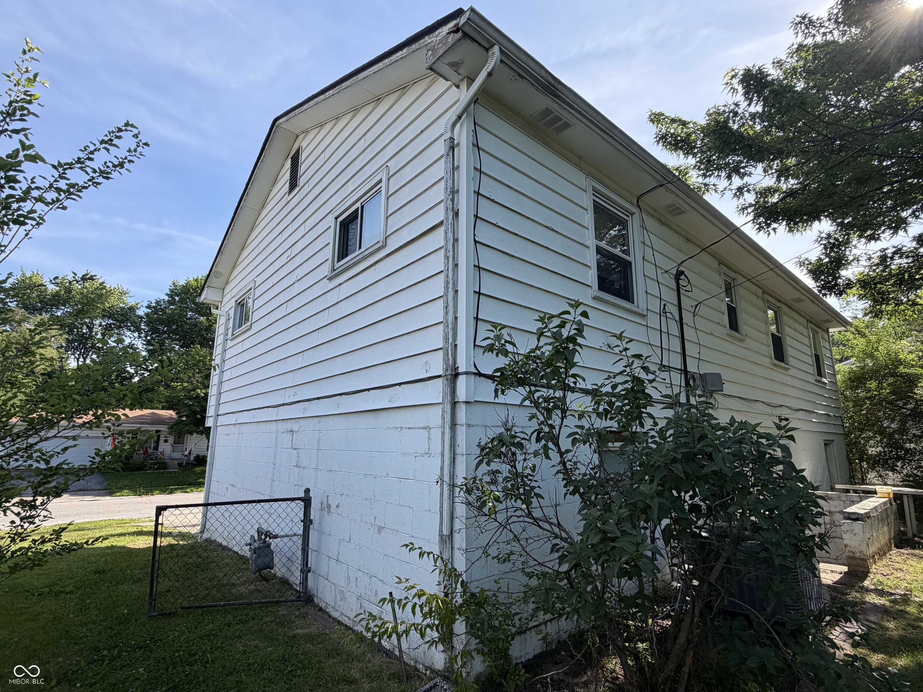 8415 E 34th Street, Indianapolis, IN, 46226 photo 5 of 20