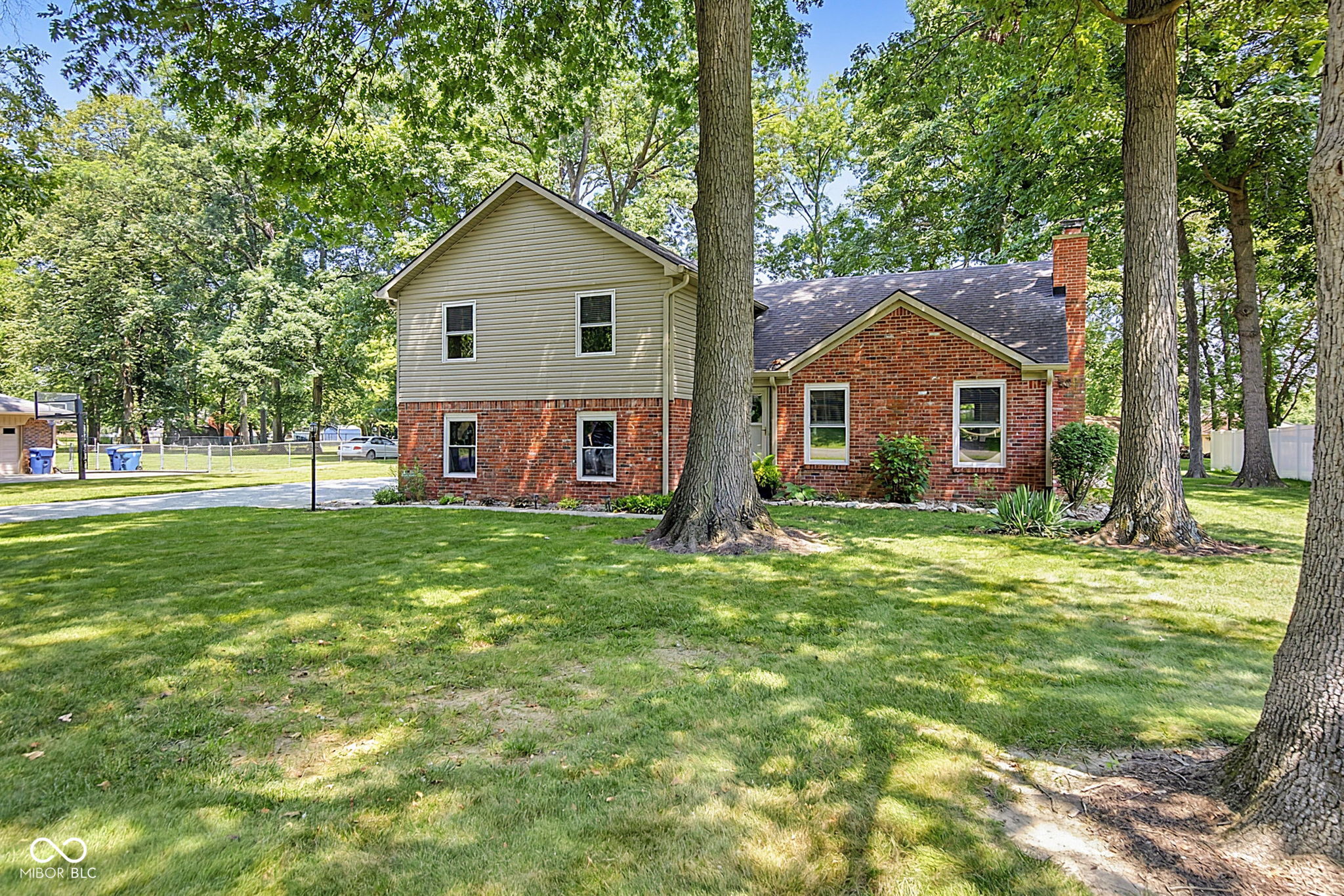 1336 S Heron Drive E, New Palestine, IN, 46163 photo 5 of 67