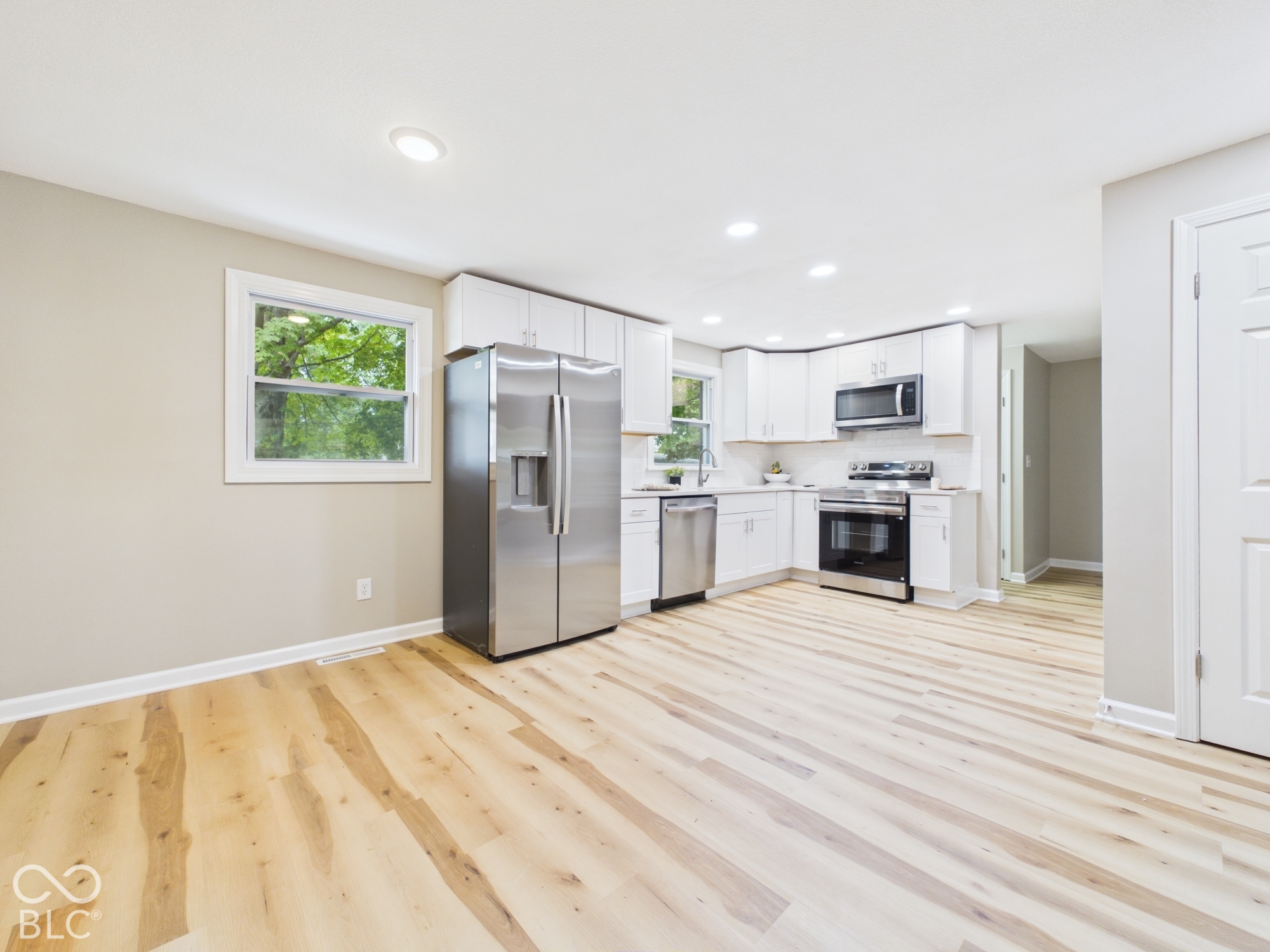 515 Hawthorne Avenue, Anderson, IN, 46011 photo 5 of 45