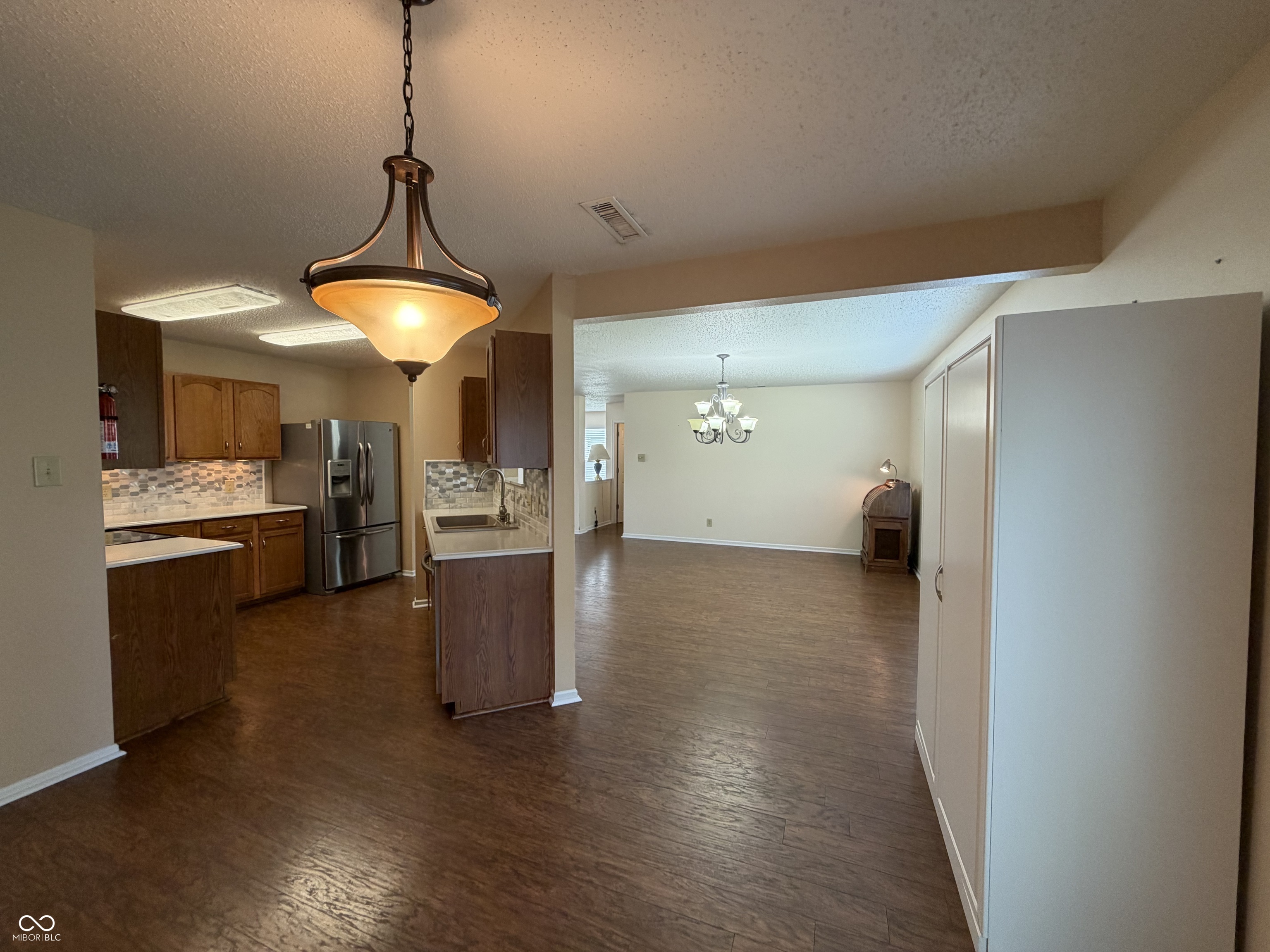 632 Runnymede Court, Greenfield, IN, 46140 photo 5 of 33