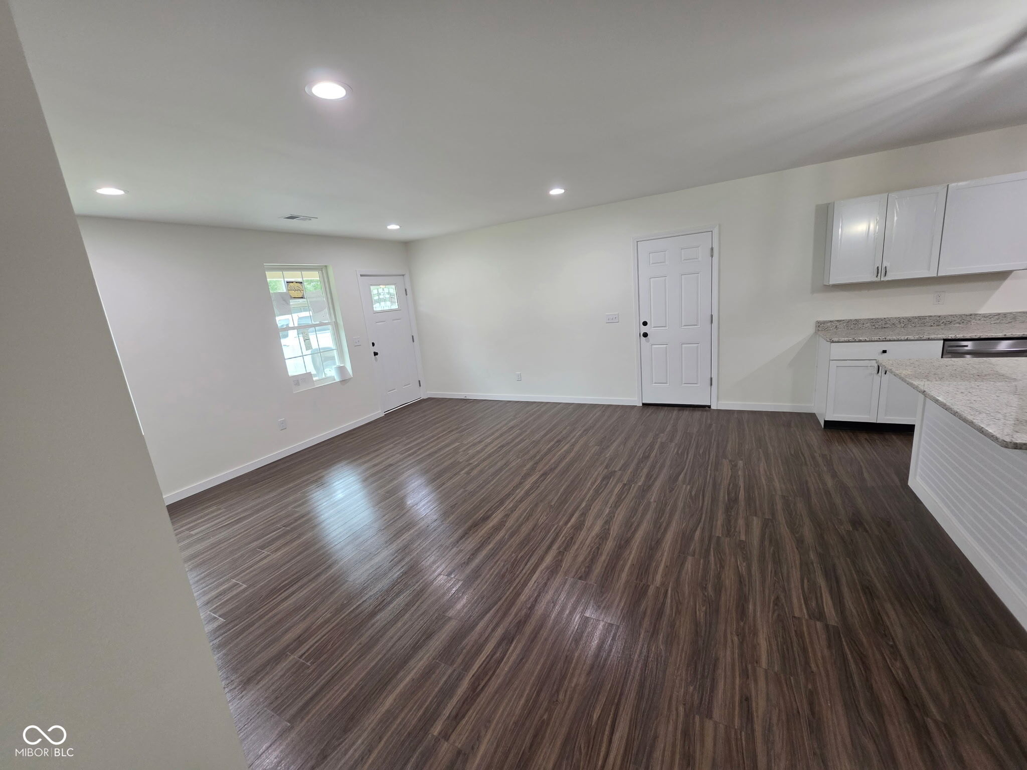 7747 Mountain Stream Way, Indianapolis, IN, 46219 photo 5 of 21