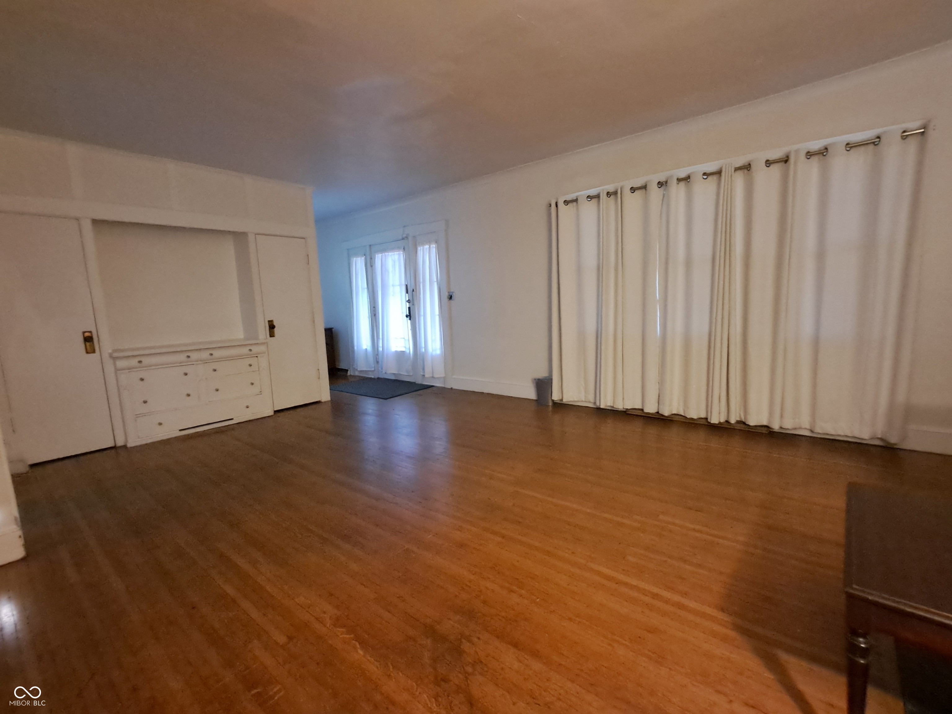 617 E 37th Street, Indianapolis, IN, 46205 photo 5 of 13
