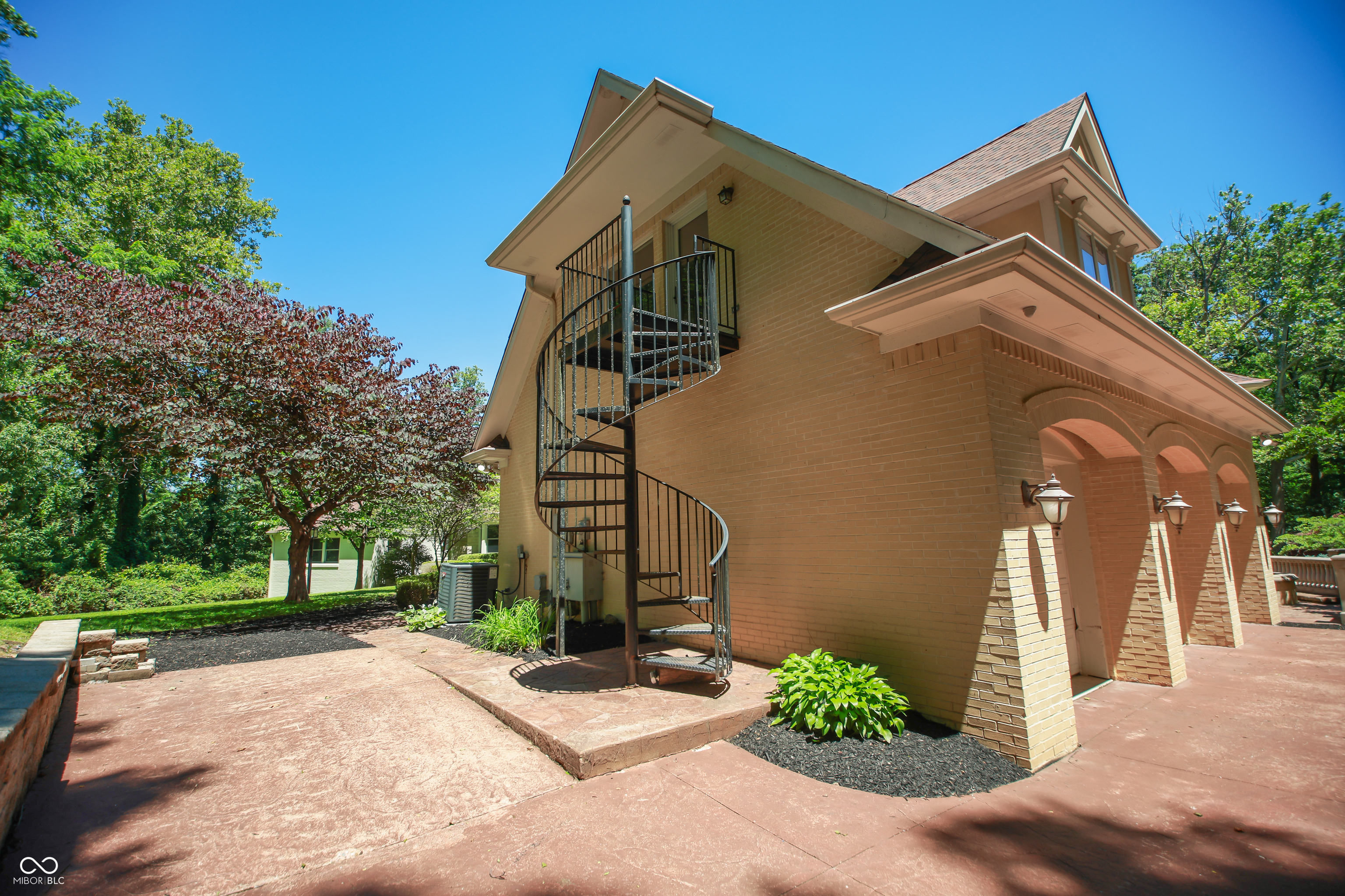 5710 Brookwood Road, Indianapolis, IN, 46226 photo 5 of 135