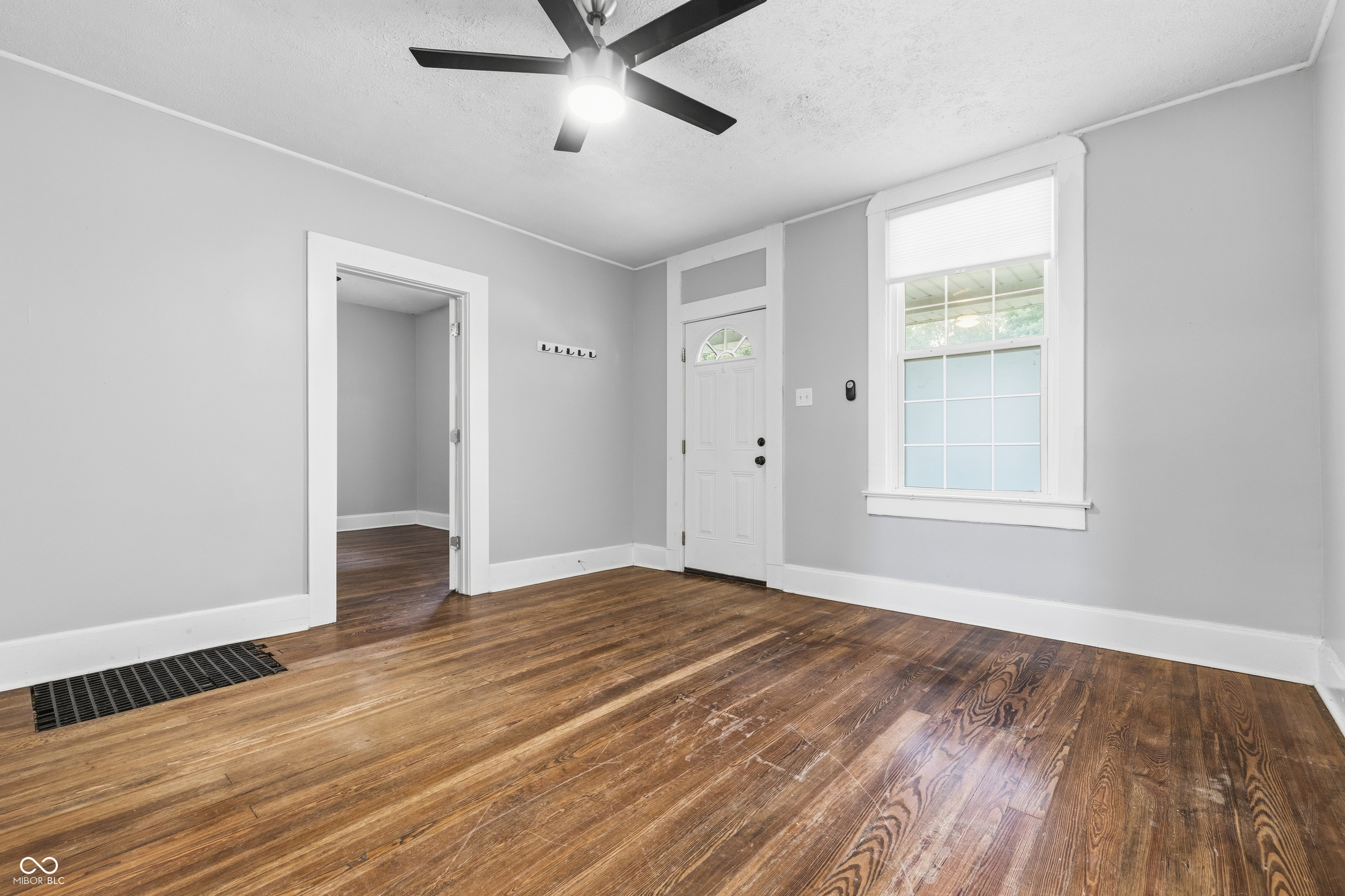 1205 Wade Street, Indianapolis, IN, 46203 photo 5 of 28