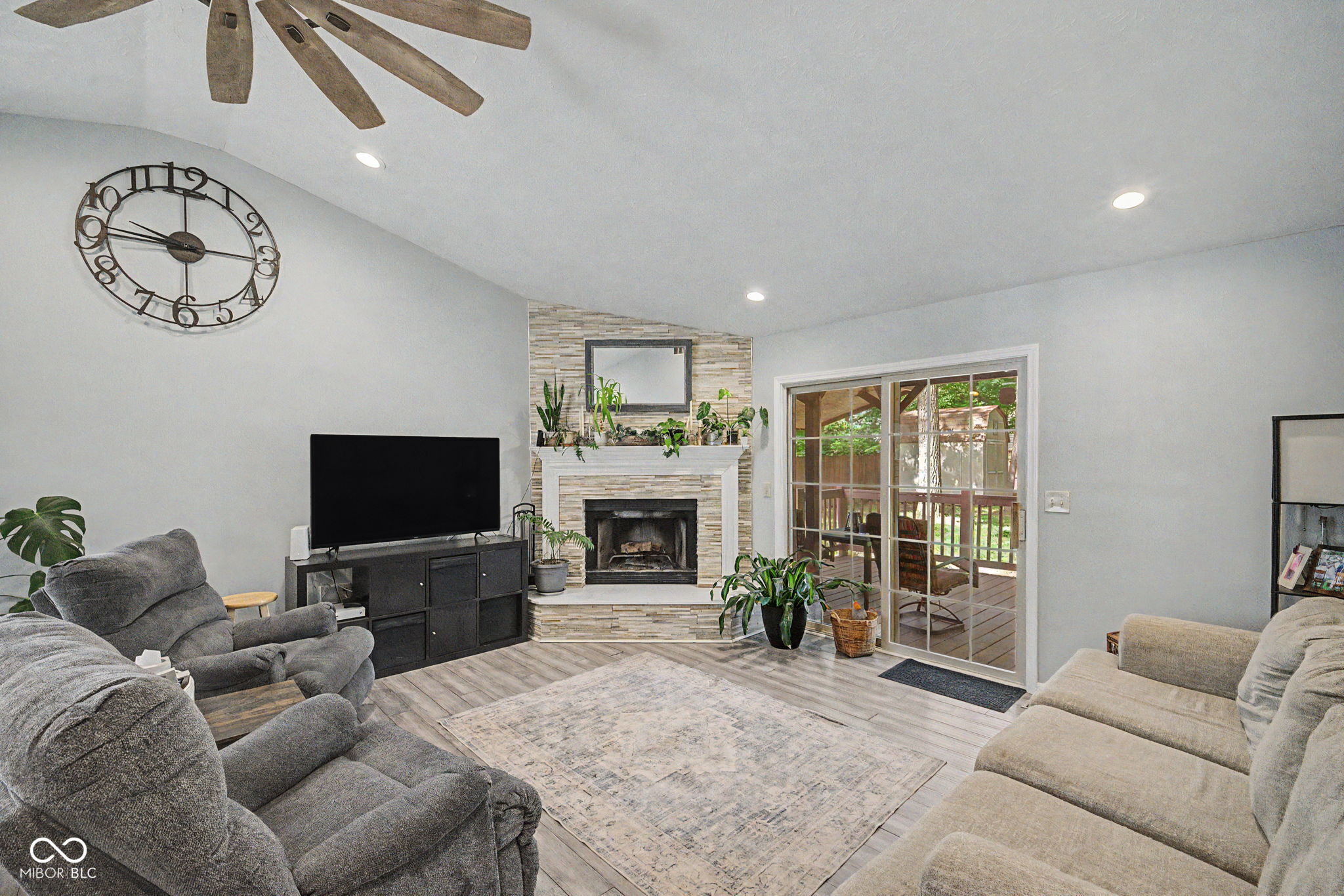 7244 Bradford Woods Way, Indianapolis, IN, 46268 photo 5 of 24