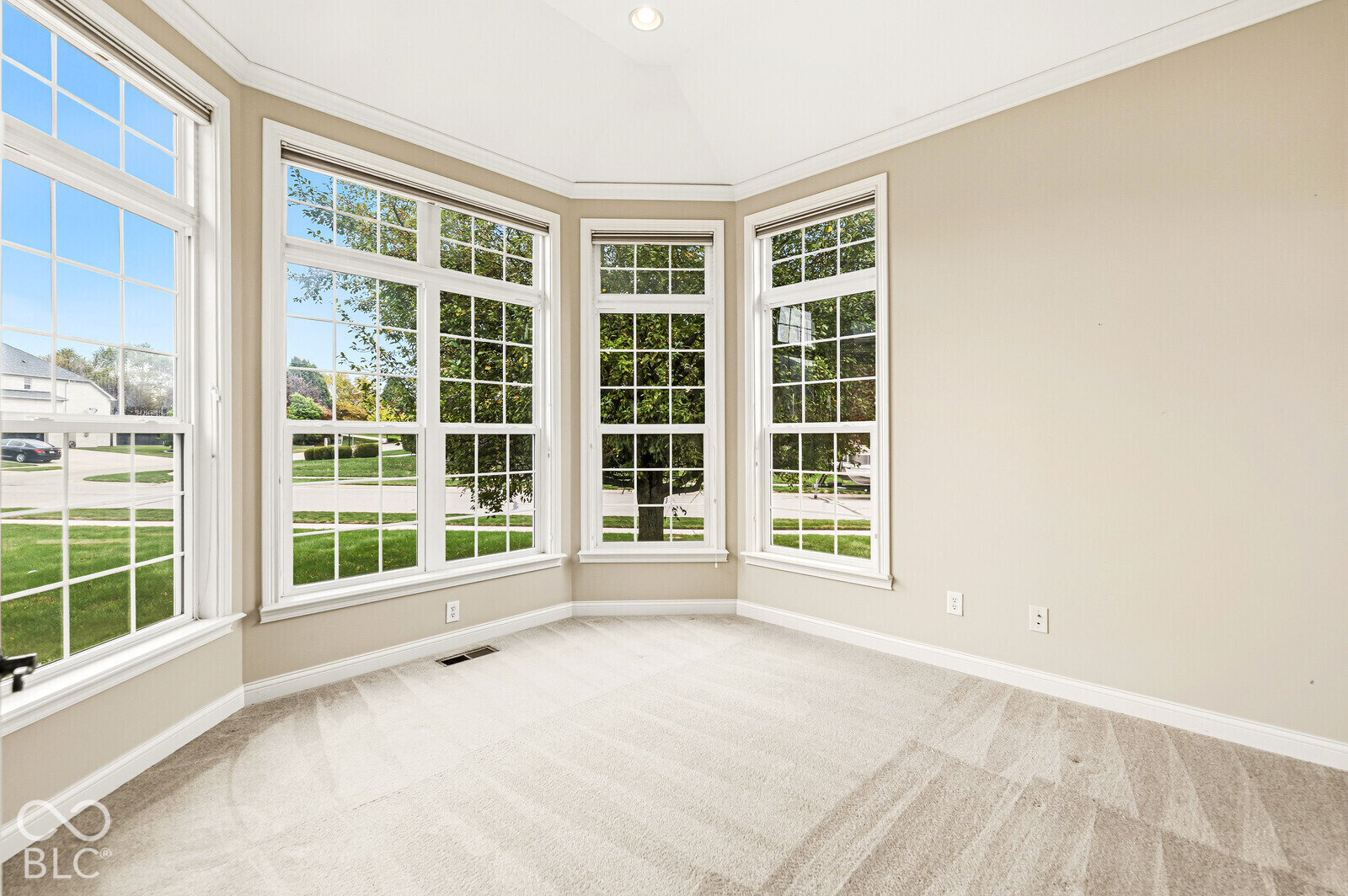 10527 Serra Vista Point, Fishers, IN, 46040 photo 5 of 66