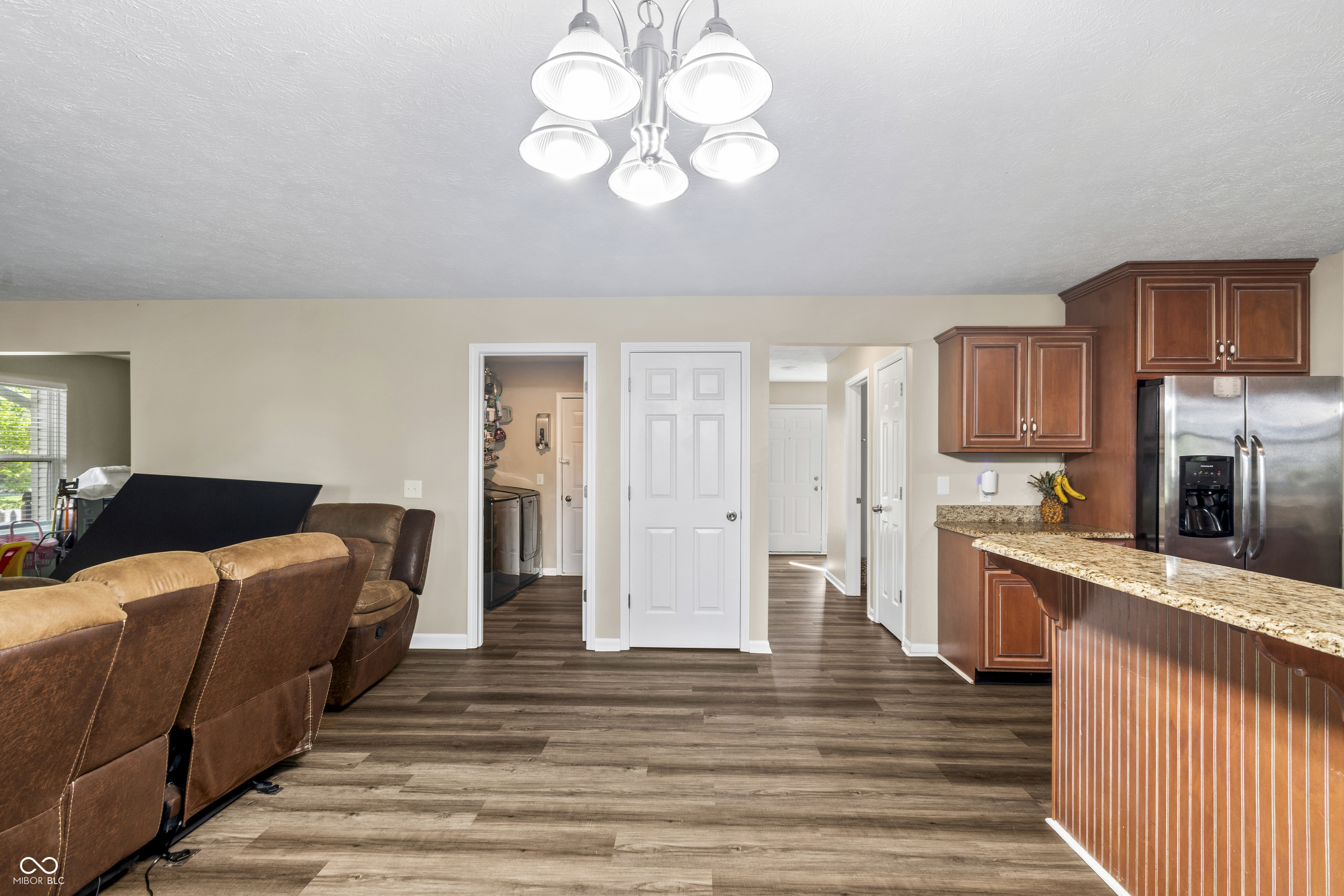 420 Paddock Road, Greenwood, IN, 46142 photo 5 of 42