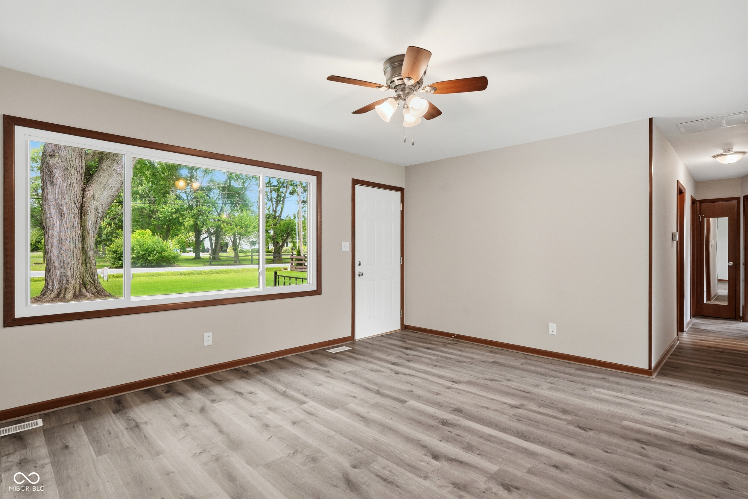 10628 E County Road 100 S, Indianapolis, IN, 46231 photo 5 of 29