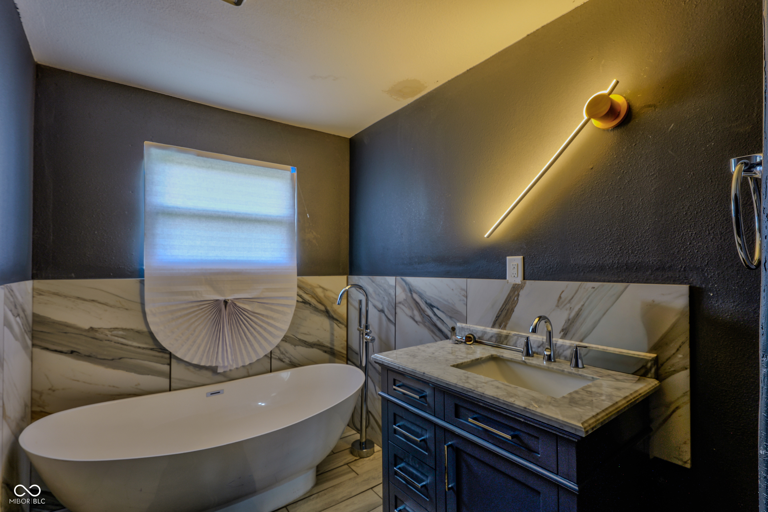 2702 Caroline Avenue, Indianapolis, IN, 46218 photo 5 of 18