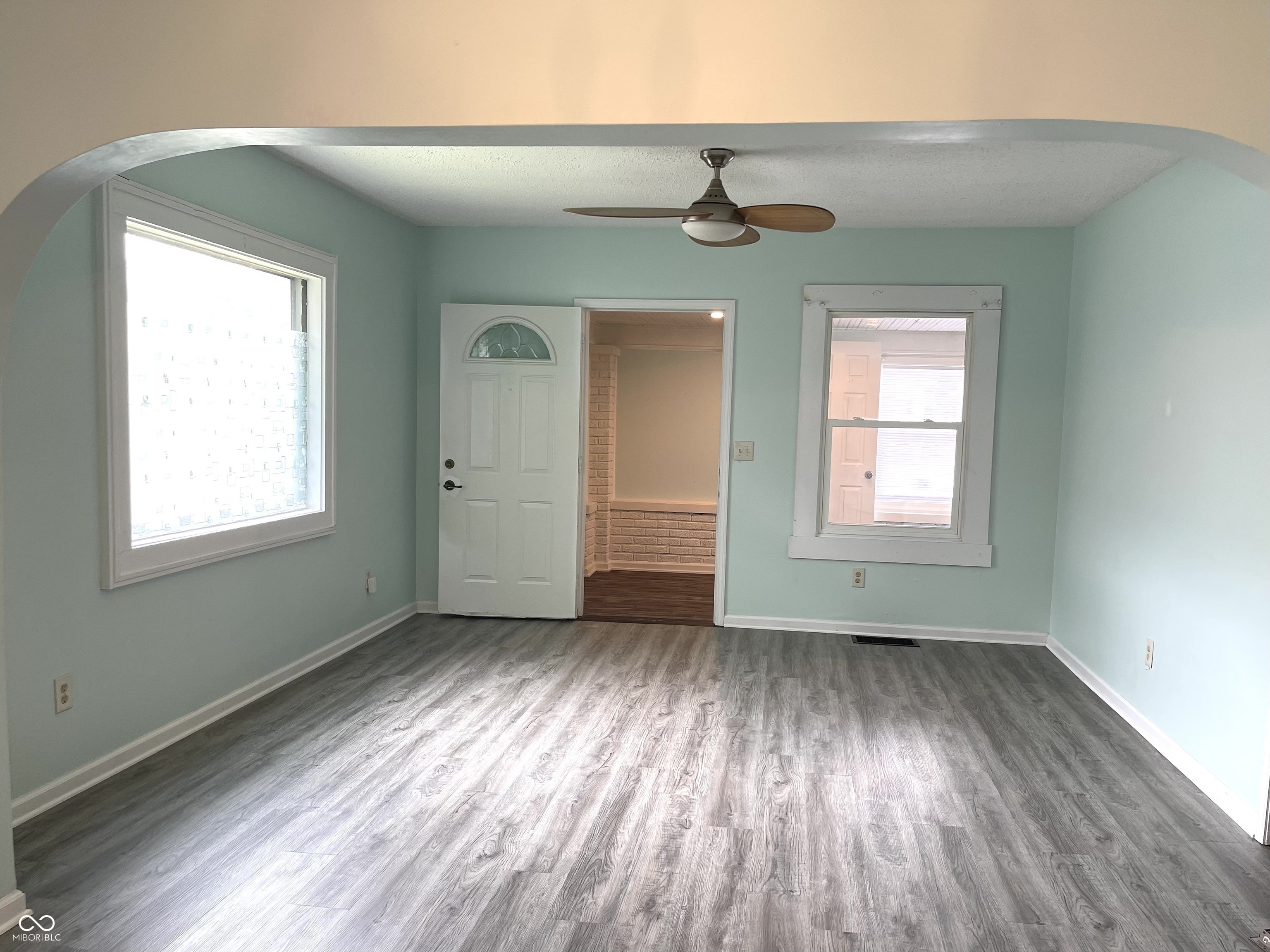 1925 N Harding Street, Indianapolis, IN, 46202 photo 5 of 19