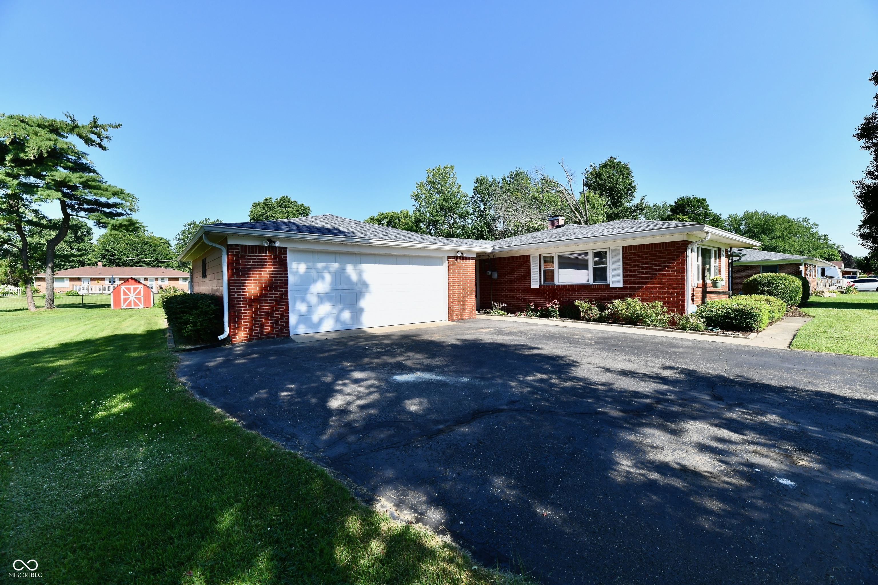 4928 Oaknoll Drive, Indianapolis, IN, 46221 photo 5 of 27