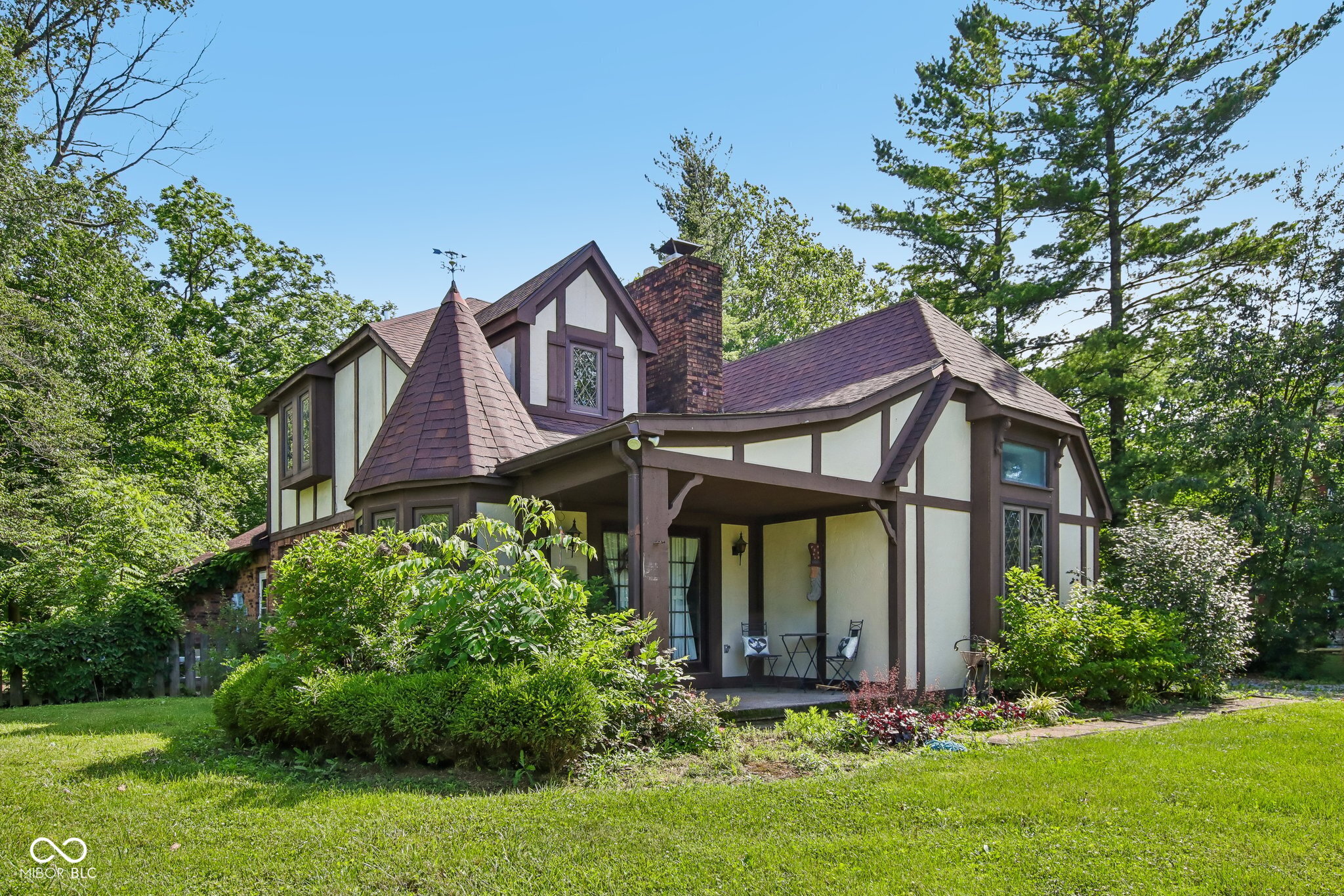 9535 E Southport Road, Indianapolis, IN, 46259 photo 5 of 47