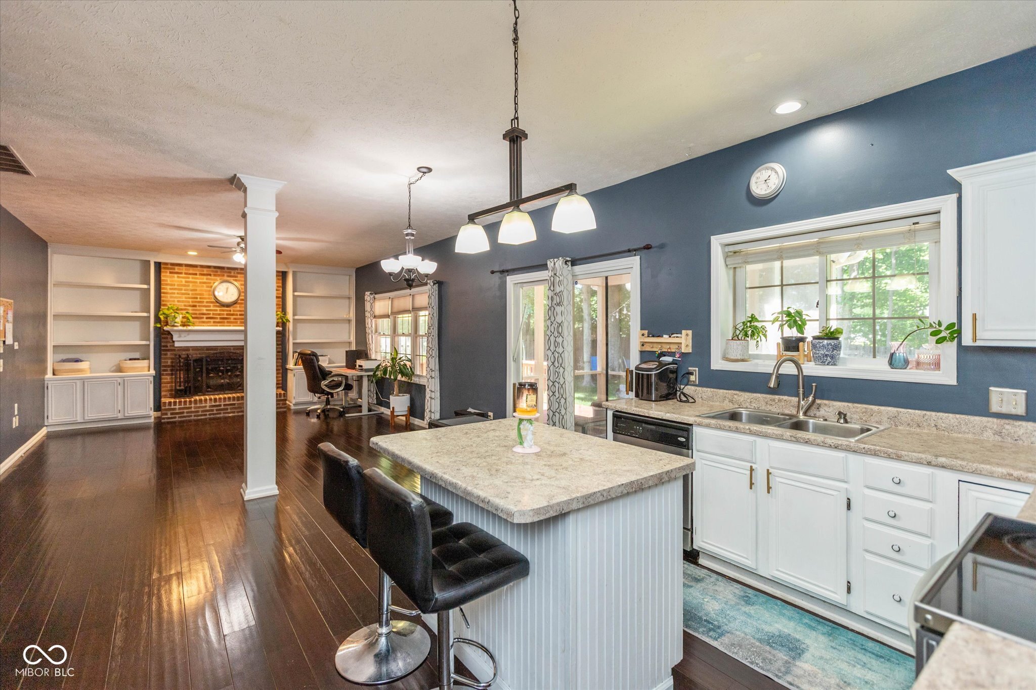 5118 Robinsrock Way, Indianapolis, IN, 46268 photo 5 of 24