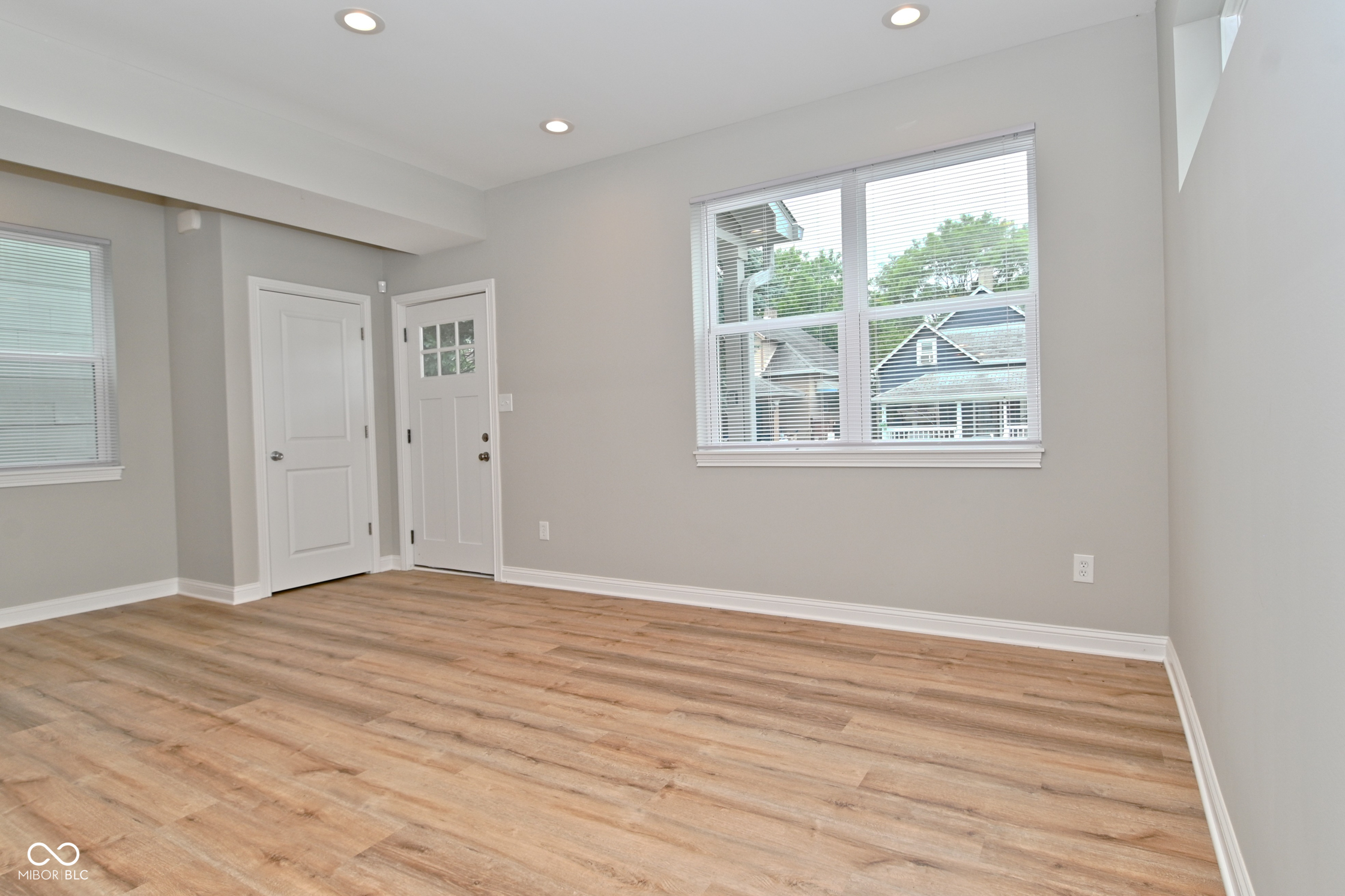 859 N Oakland Avenue, Indianapolis, IN, 46201 photo 5 of 25