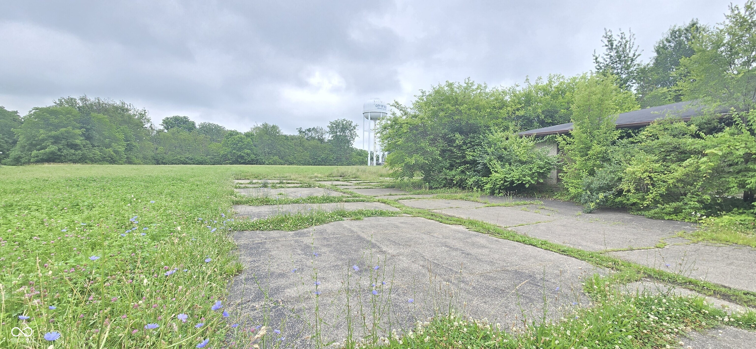 1817 S Park Avenue, Alexandria, IN, 46001 photo 5 of 11