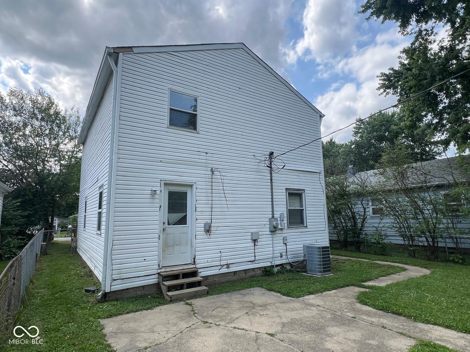 3945 Aurora Street, Indianapolis, IN, 46227 photo 5 of 28