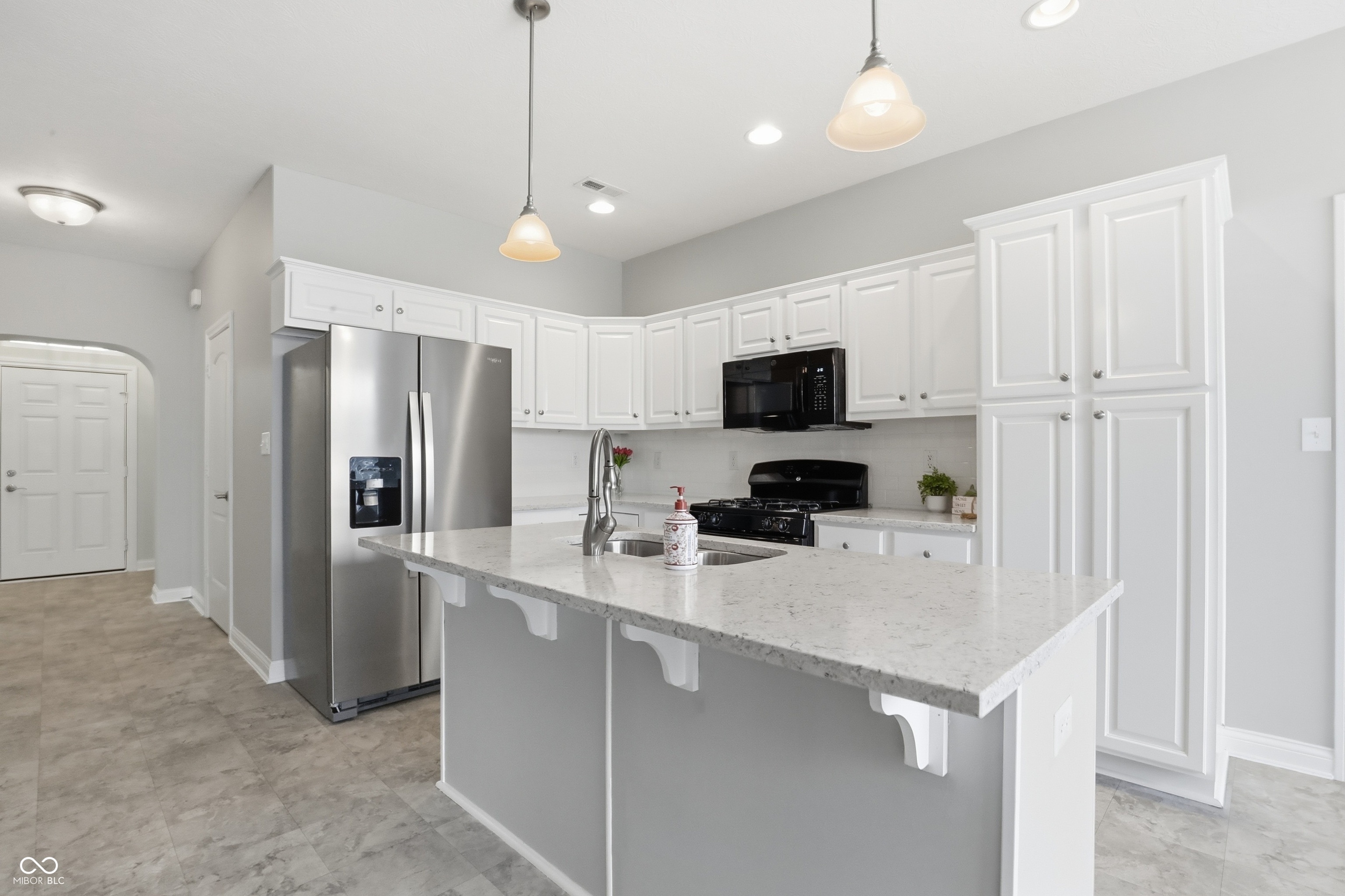 561 Rickels Court, Whiteland, IN, 46184 photo 5 of 25