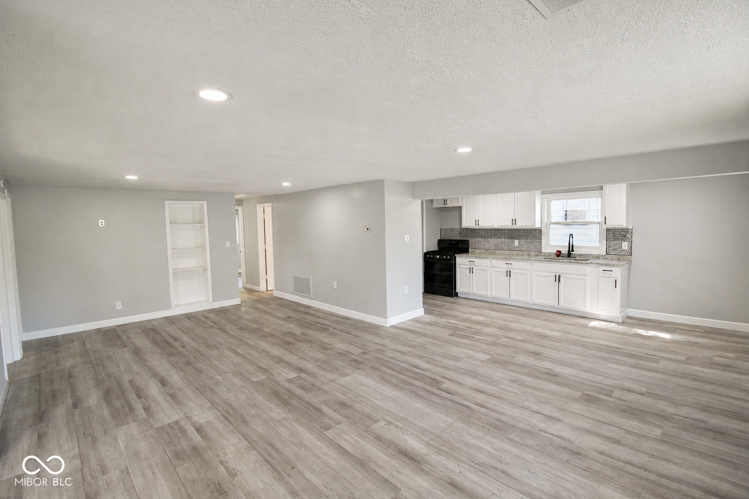 2504 Collier Street, Indianapolis, IN, 46241 photo 5 of 19