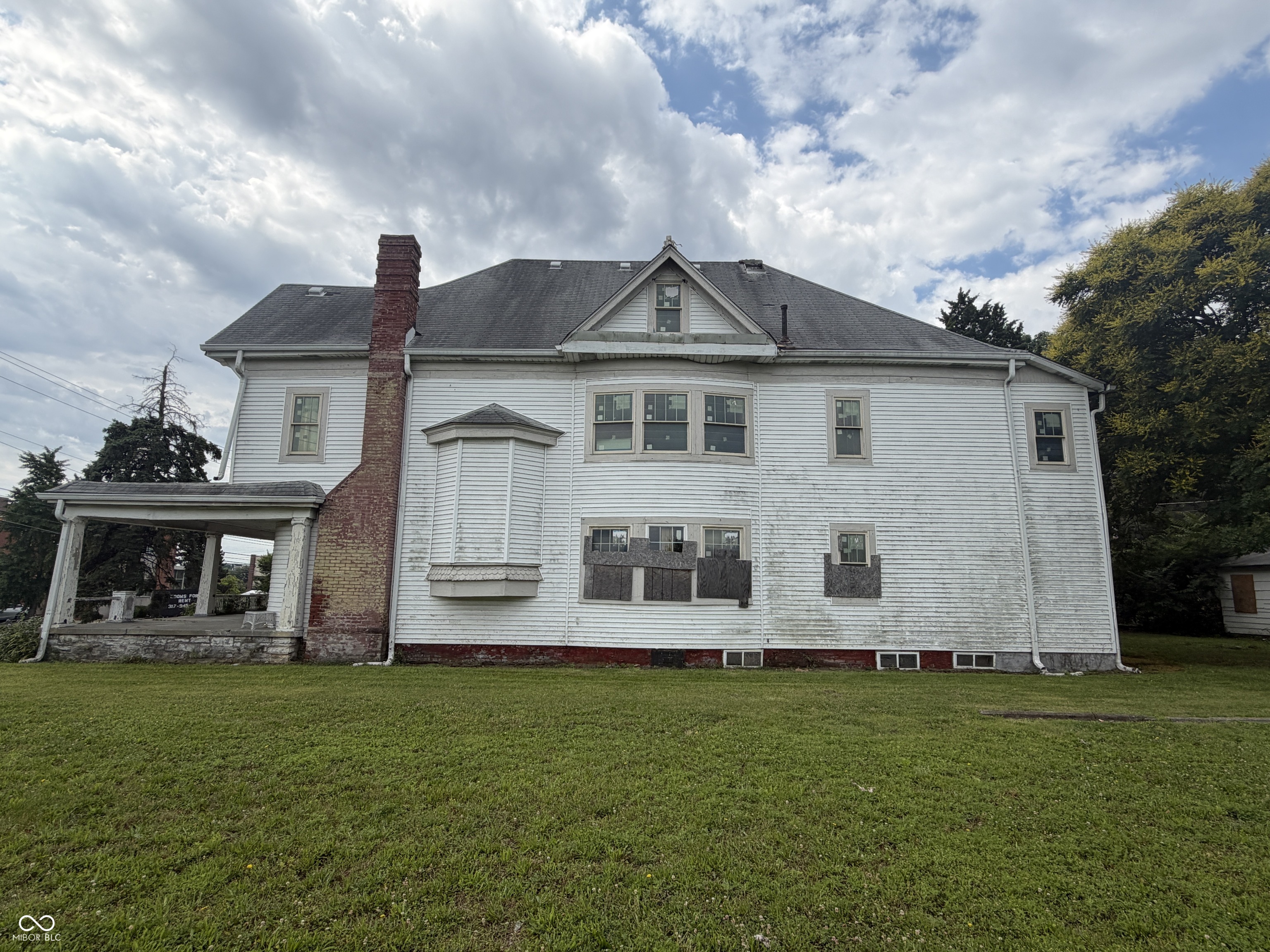 2854 N Illinois Street, Indianapolis, IN, 46208 photo 5 of 33