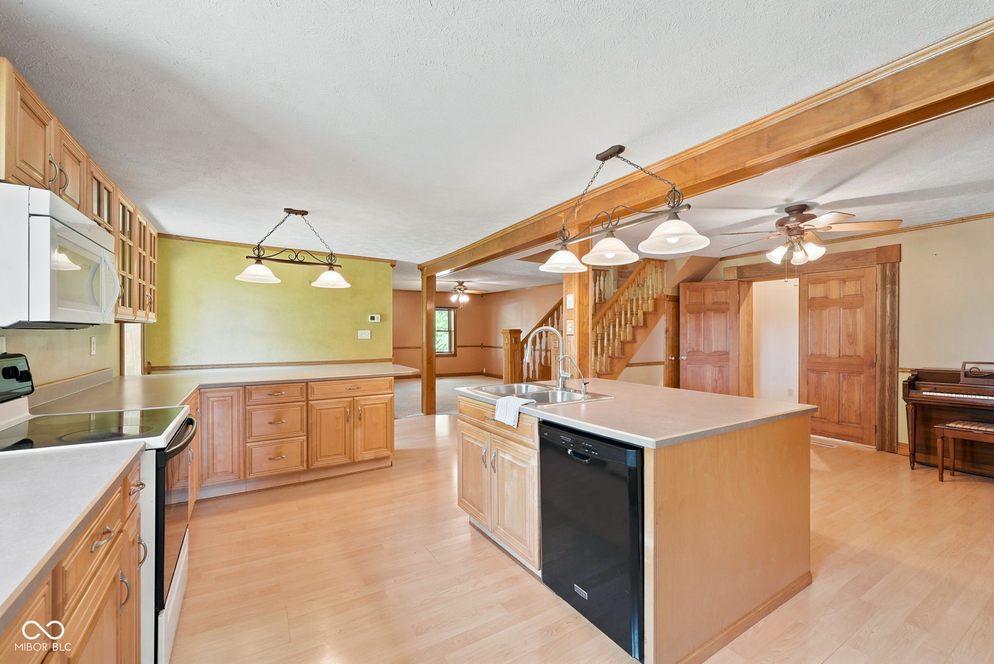 2100 N County Road 800 W, Yorktown, IN, 47396 photo 5 of 43