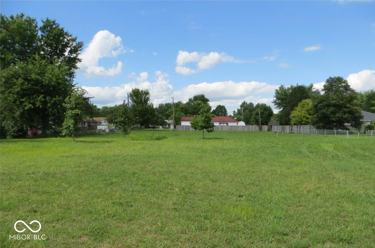 614 S Grant Street, Brownsburg, IN, 46112 photo 5 of 8