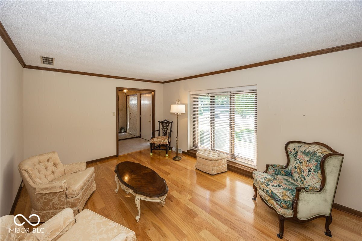 1214 Ironwood Drive W, Carmel, IN, 46033 photo 5 of 32