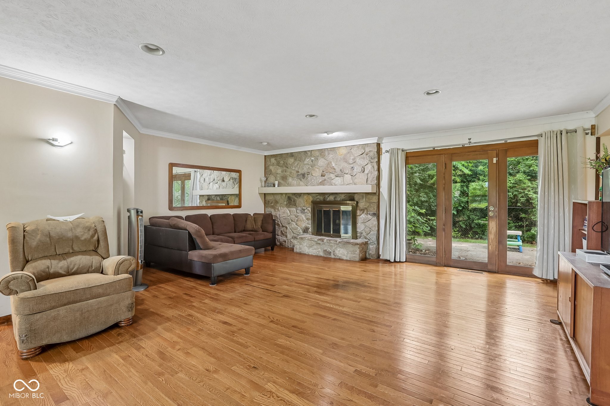 3020 Barnard Street, Indianapolis, IN, 46268 photo 5 of 42