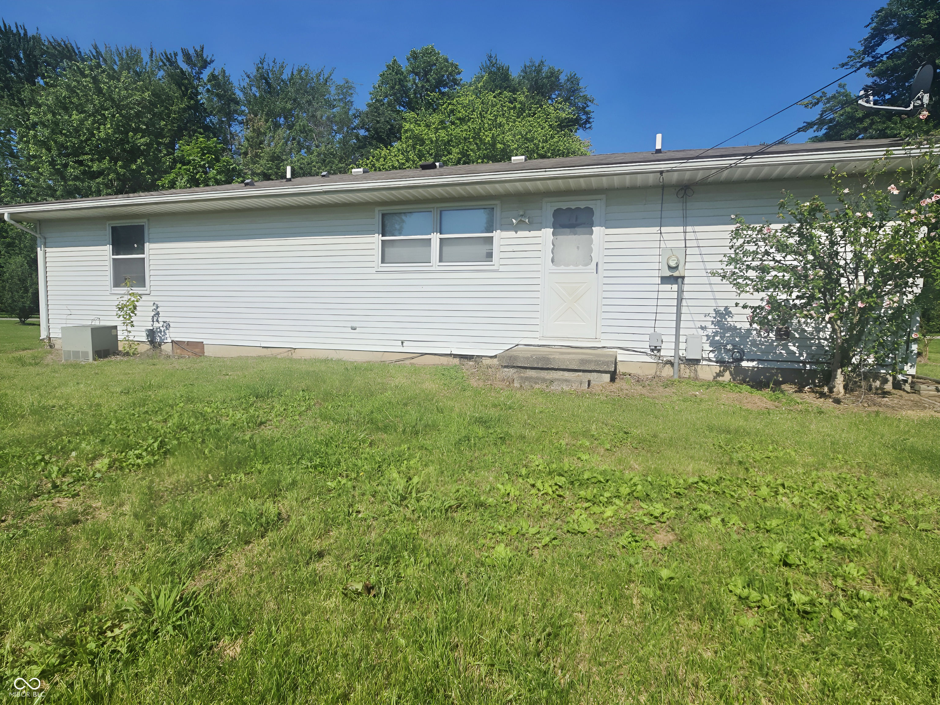 620 S Roosevelt Street, Jasonville, IN, 47438 photo 5 of 22