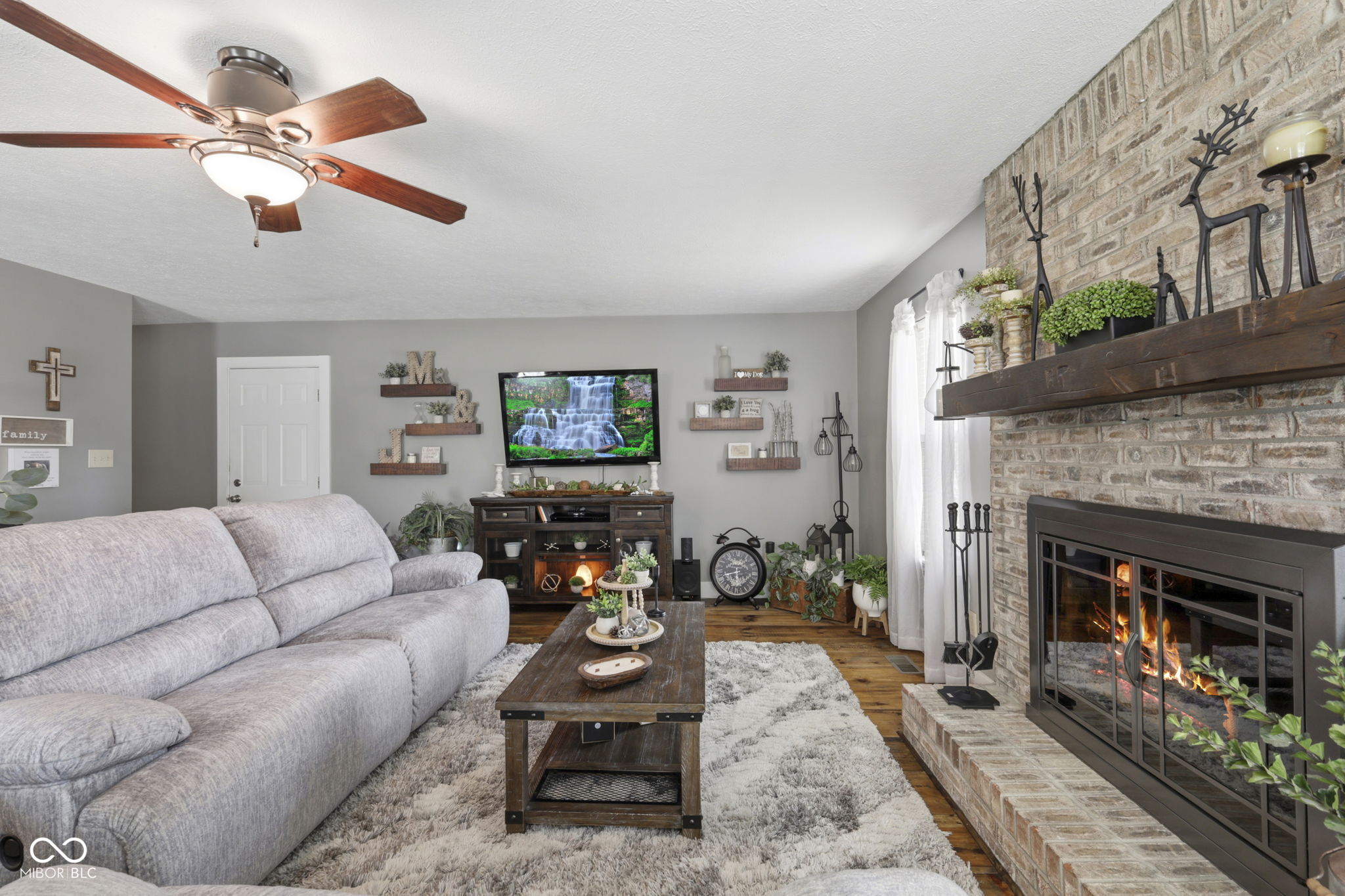 1223 Stave Oak Court, Beech Grove, IN, 46107 photo 5 of 35
