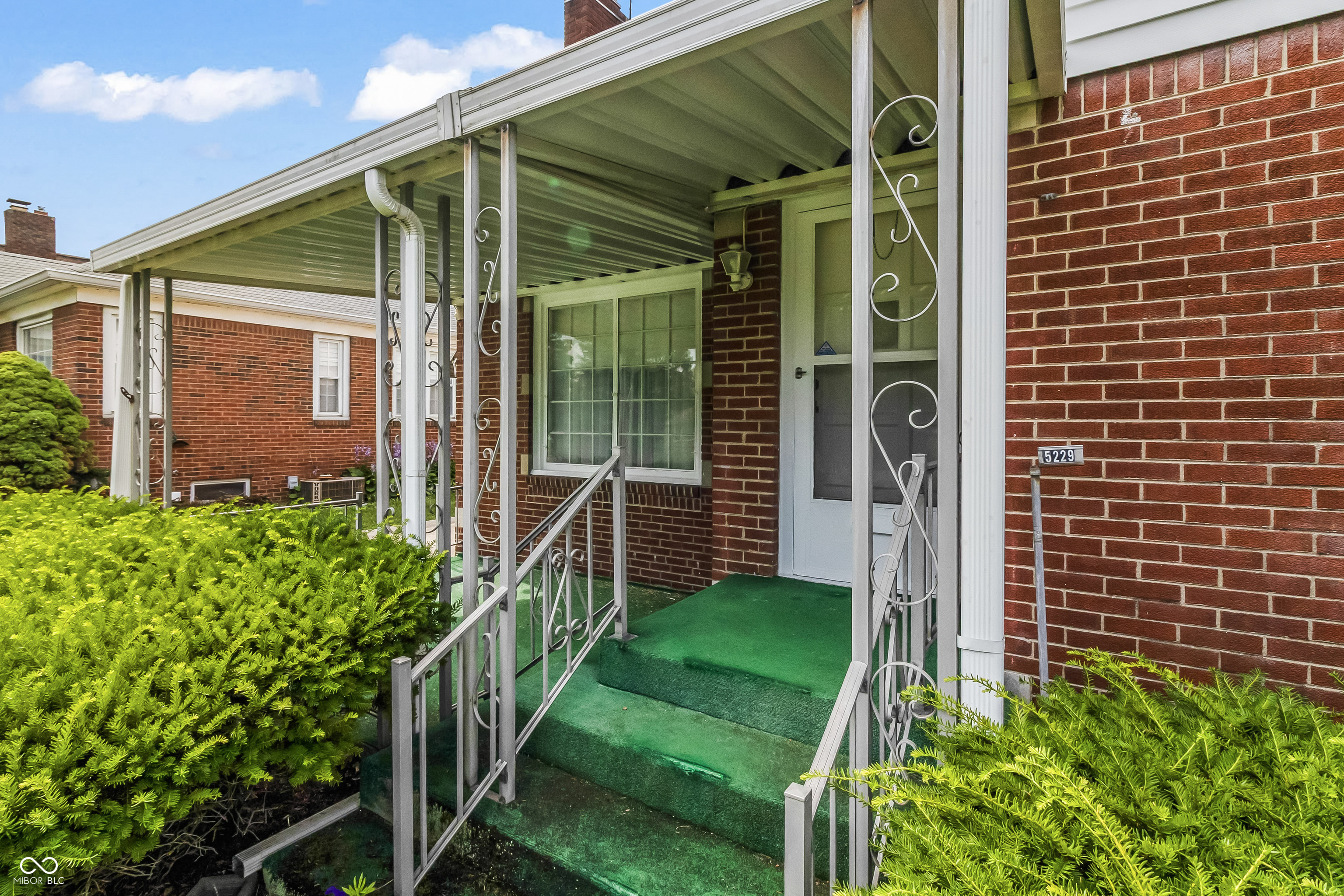 5229 E 16th, Indianapolis, IN, 46218 photo 5 of 51