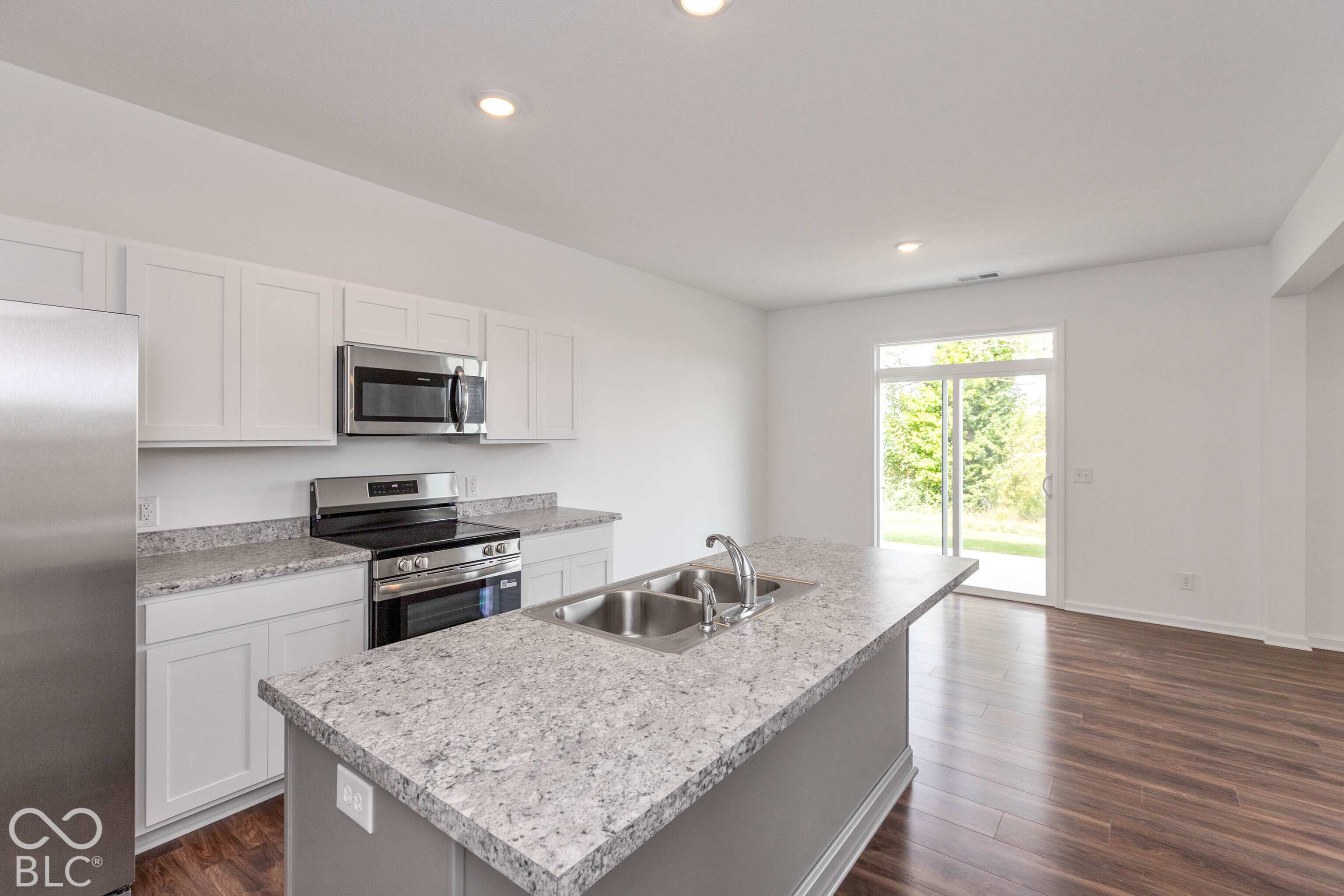 1018 Stratford Lane, Shelbyville, IN, 46176 photo 5 of 15