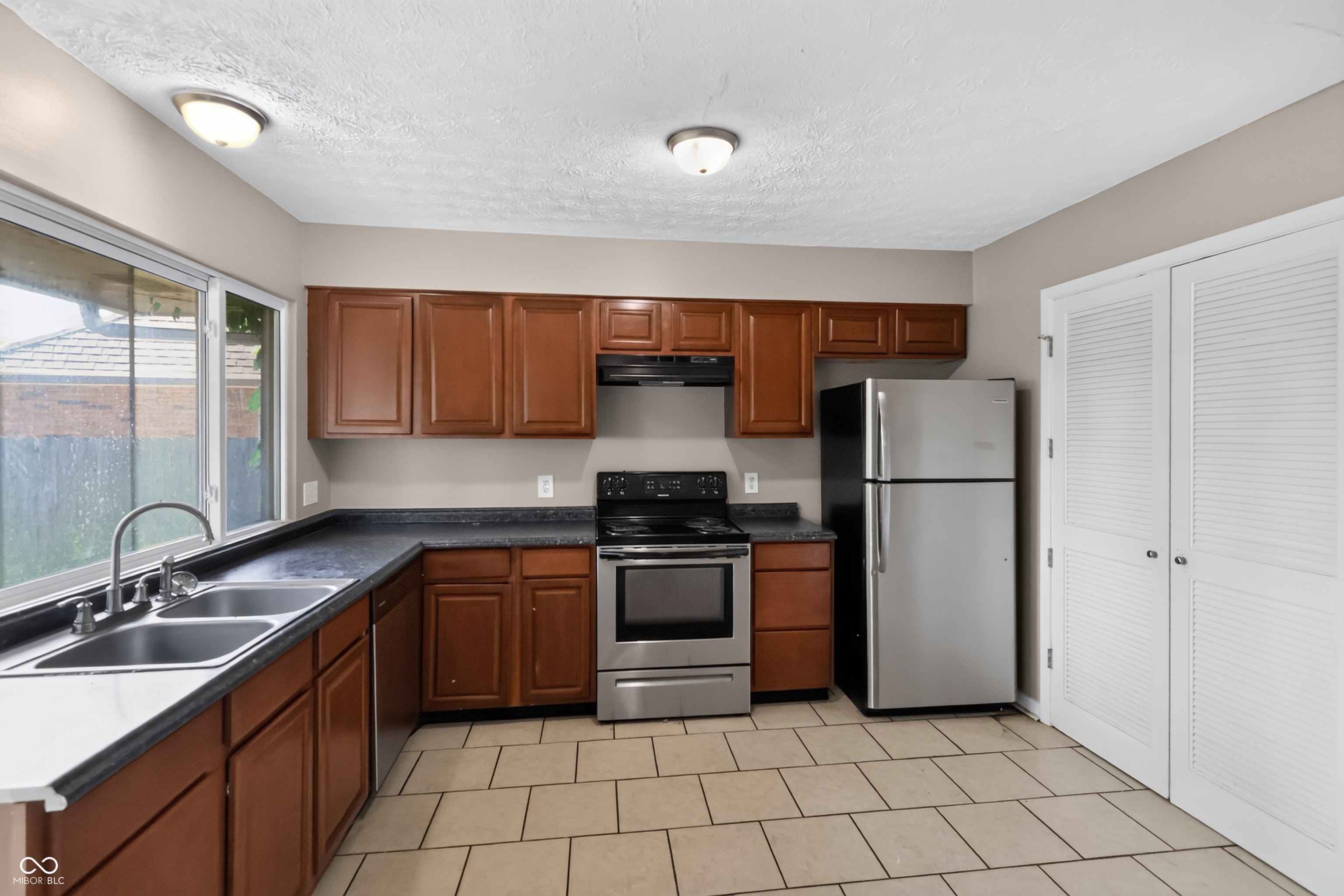 1745 Orchid Court, Indianapolis, IN, 46219 photo 5 of 8