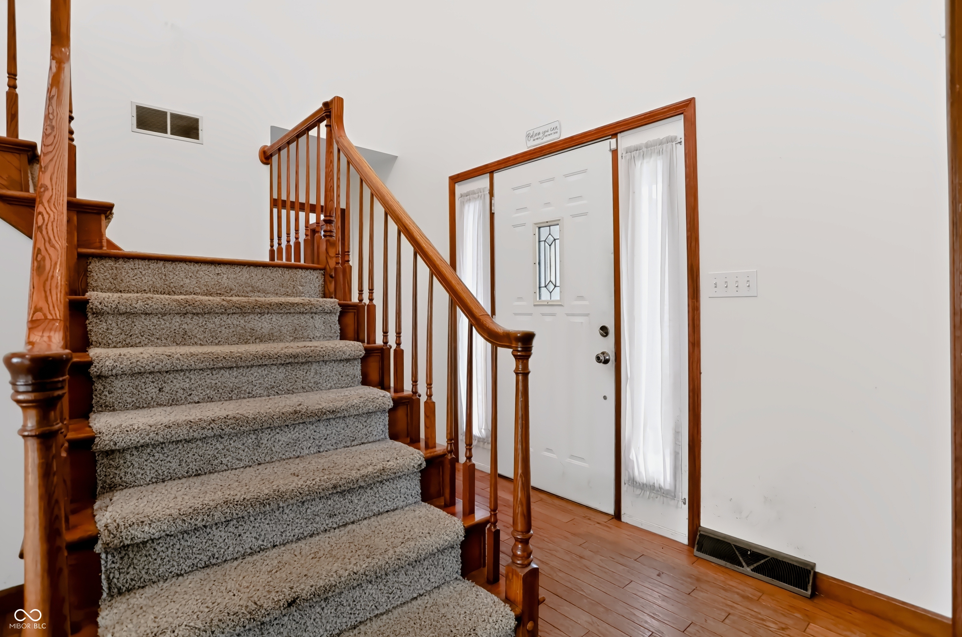 10211 Hidden Meadow Lane, Indianapolis, IN, 46229 photo 5 of 80