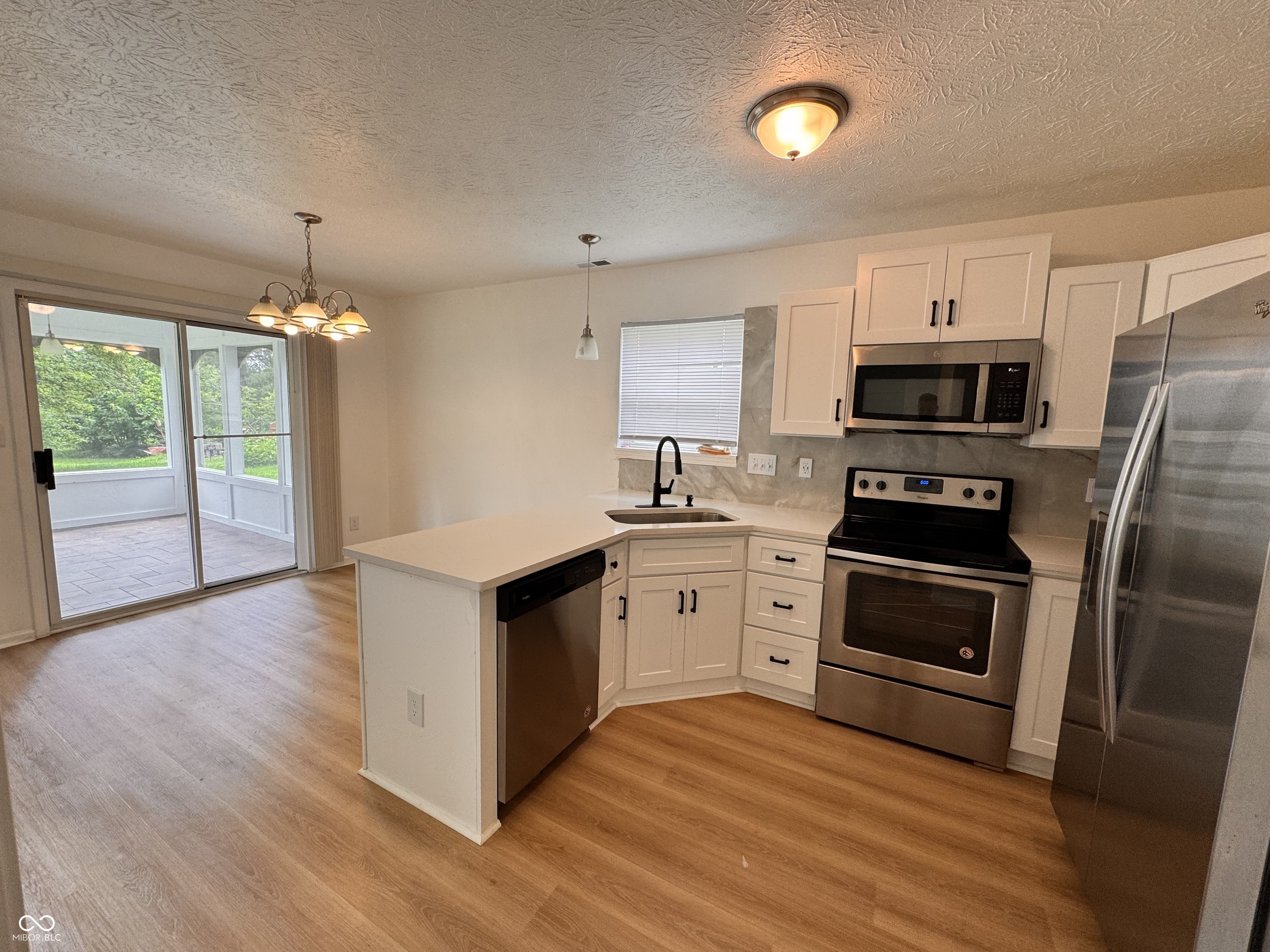 8913 Glass Chimney Lane, Fishers, IN, 46037 photo 5 of 23