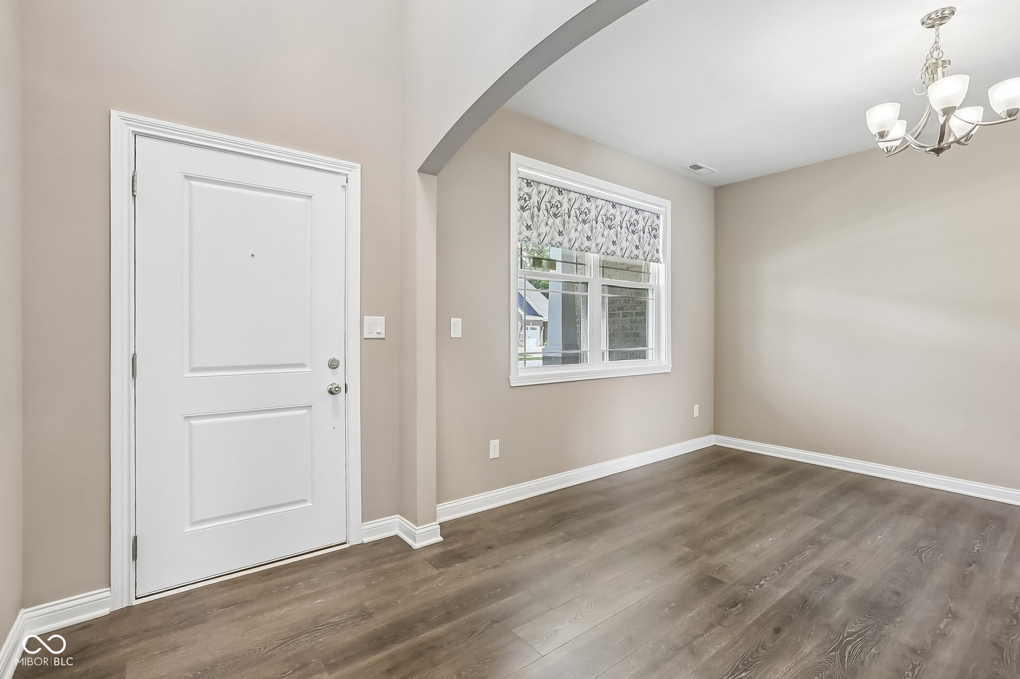 6077 Dugan Drive, Whitestown, IN, 46075 photo 5 of 55