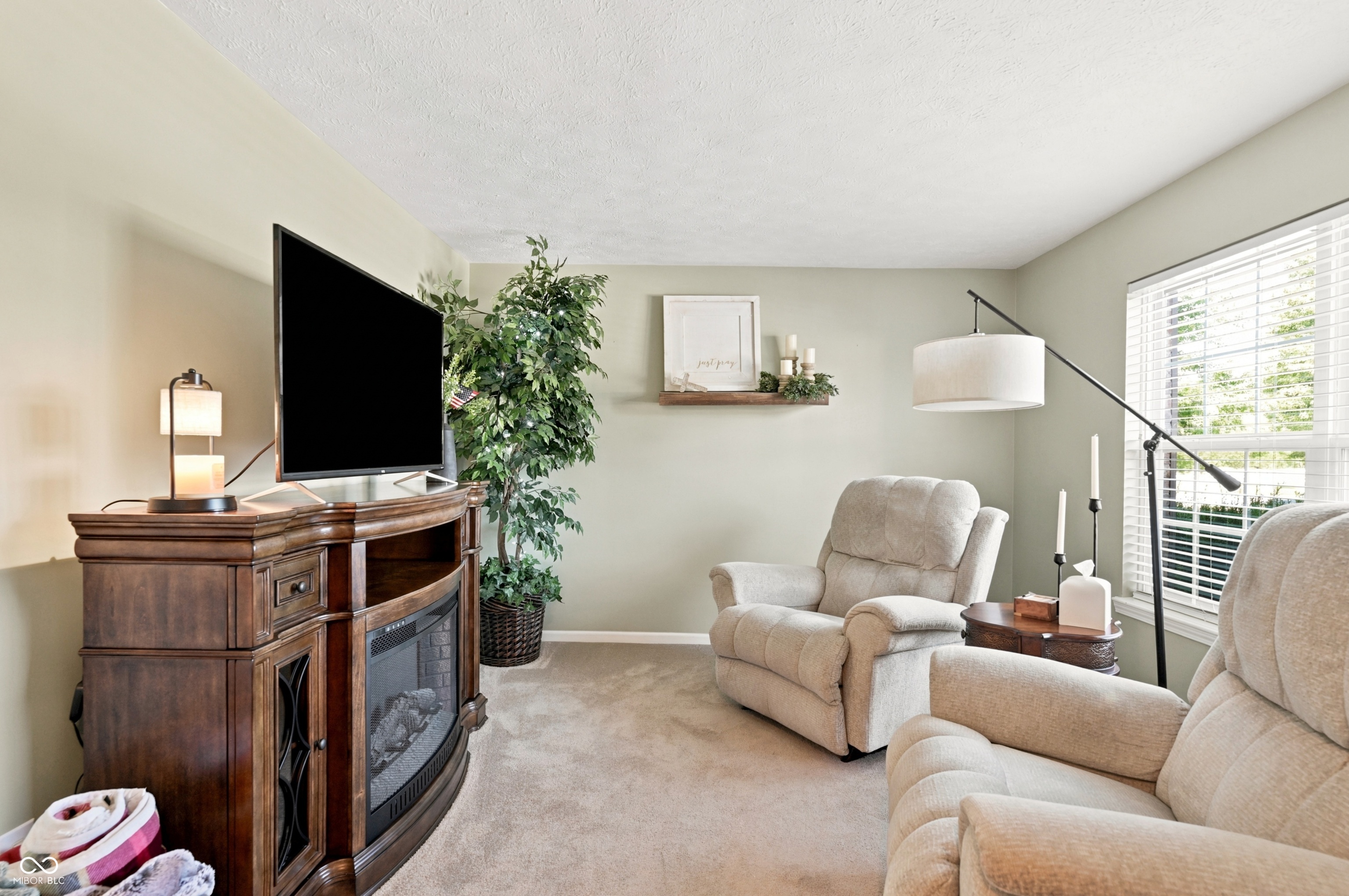 5435 Reston Drive, Plainfield, IN, 46168 photo 5 of 44