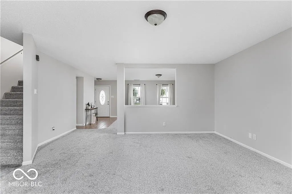 6607 Sonesta Drive, Indianapolis, IN, 46217 photo 5 of 7