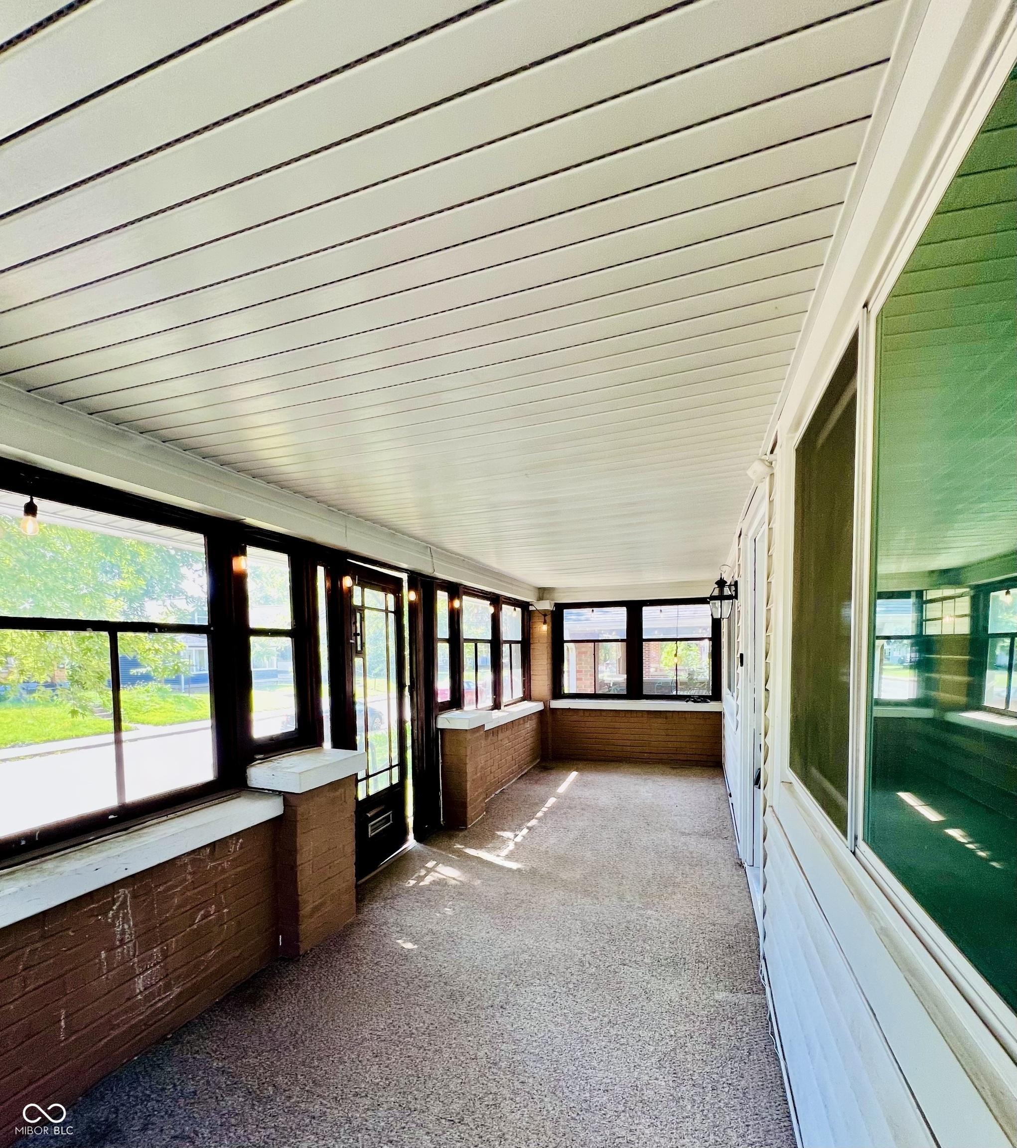 806 N Bosart Avenue, Indianapolis, IN, 46201 photo 5 of 58