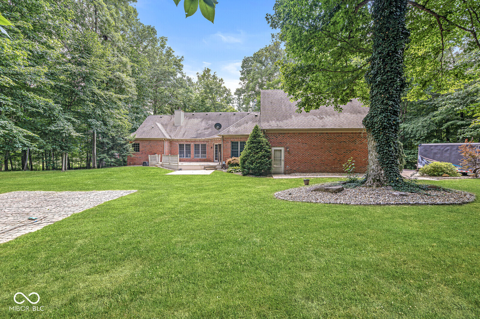 1332 S Oak Ridge Lane, Crawfordsville, IN, 47933 photo 5 of 71