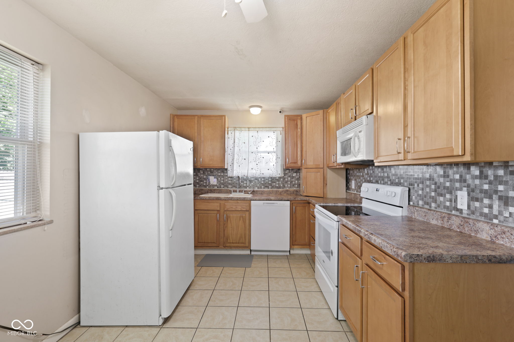 2706 Crystal Drive, Indianapolis, IN, 46222 photo 5 of 20