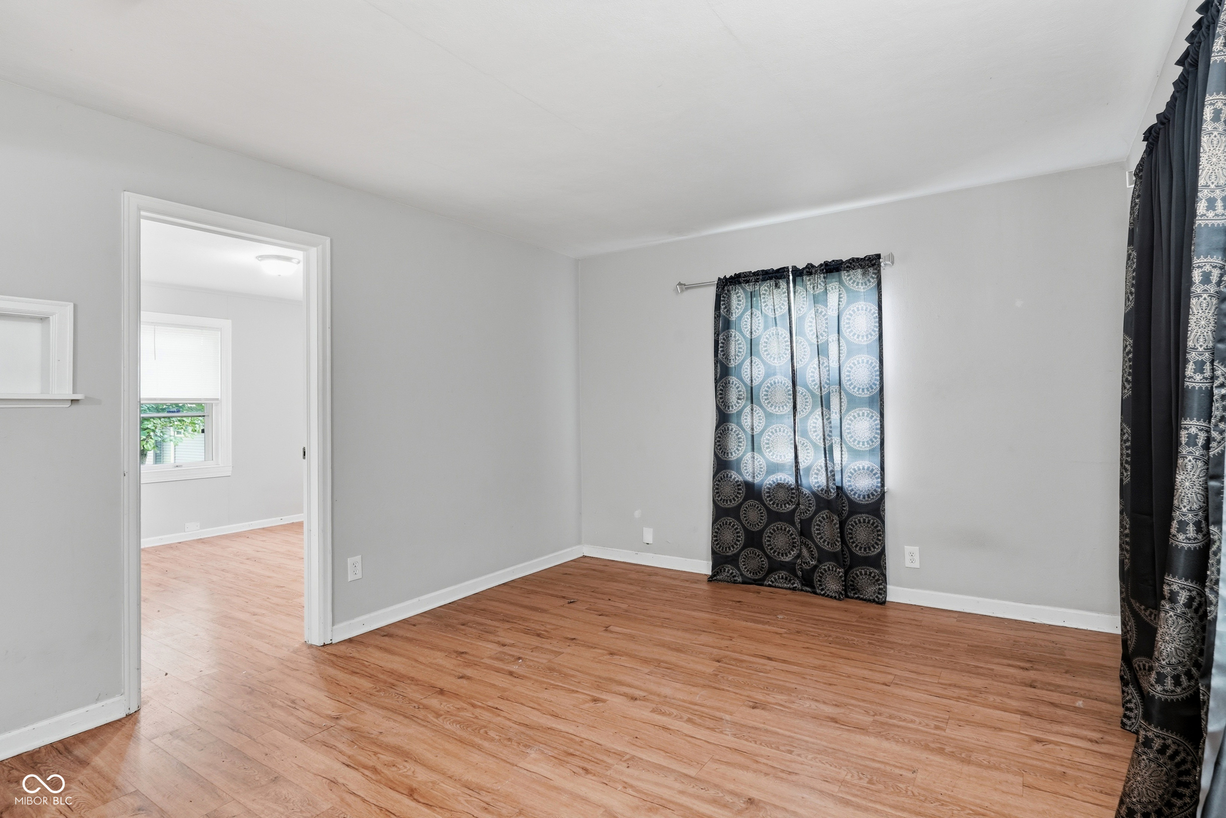 740 1st Avenue NE, Carmel, IN, 46032 photo 5 of 27