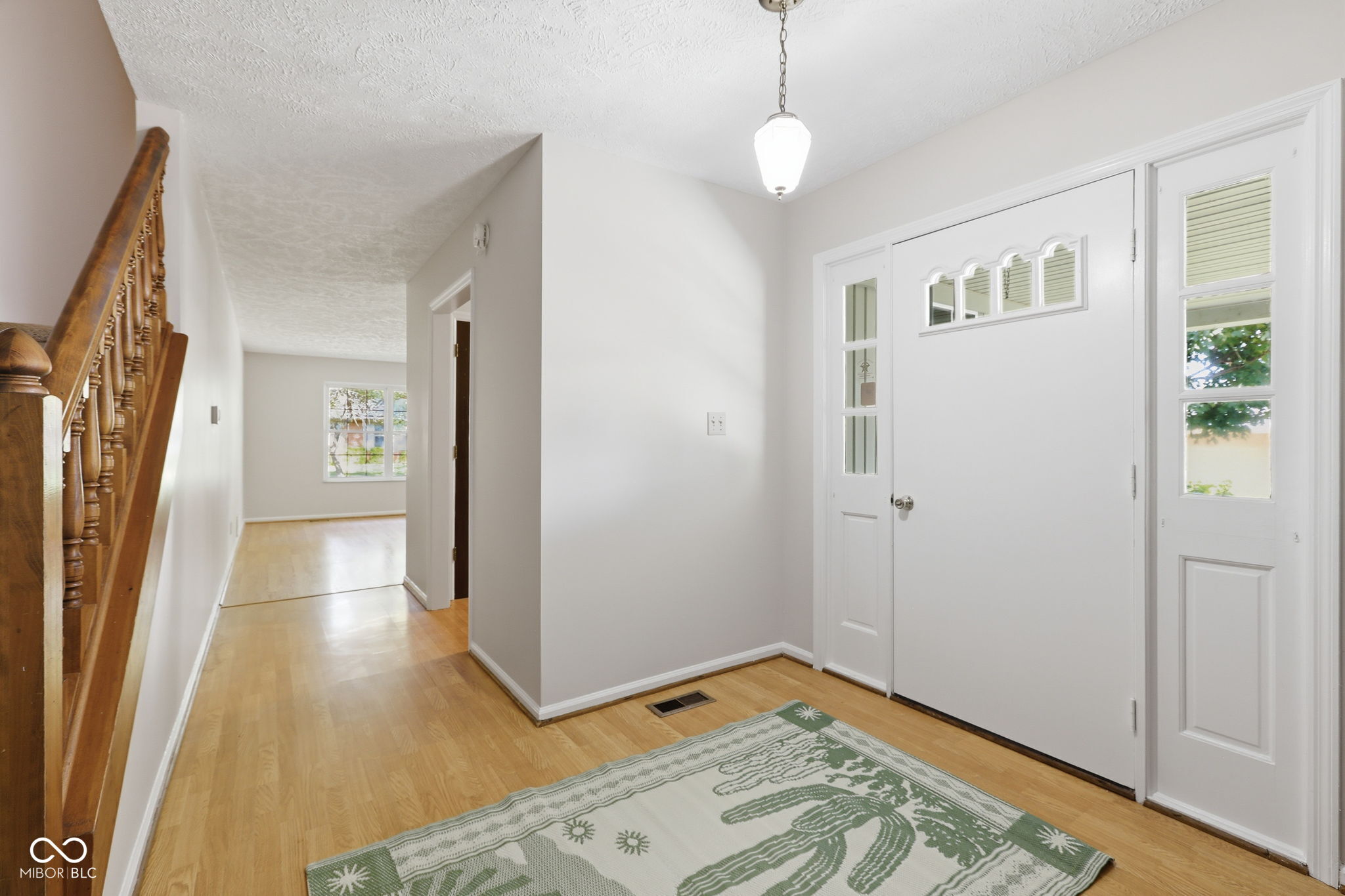 1503 Sandi Drive, Indianapolis, IN, 46260 photo 5 of 40