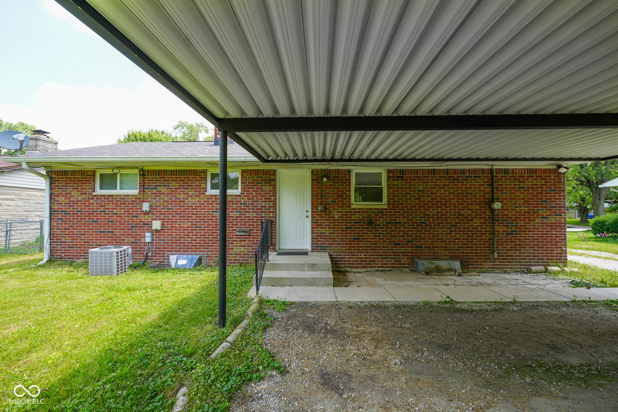4714 N Kenmore Road, Indianapolis, IN, 46226 photo 5 of 25