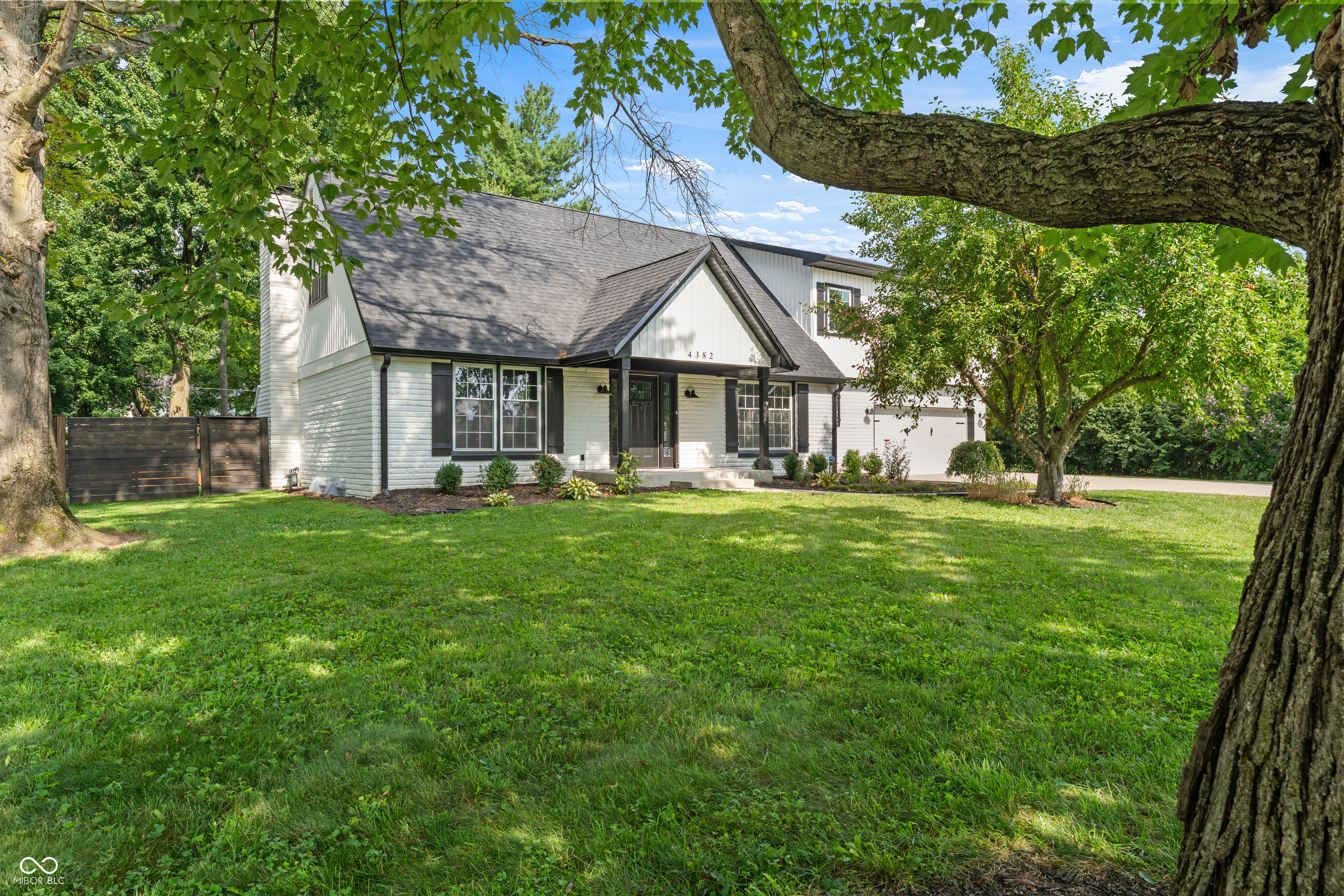 4382 River Road, Columbus, IN, 47203 photo 5 of 63