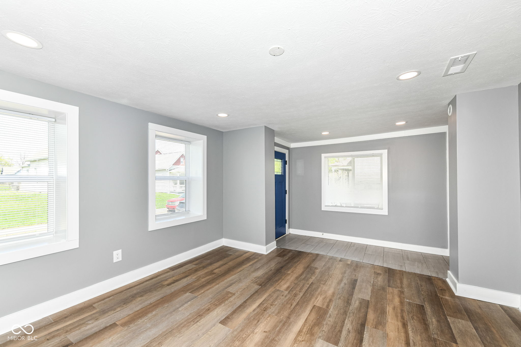 1653 S Delaware Street, Indianapolis, IN, 46225 photo 5 of 32