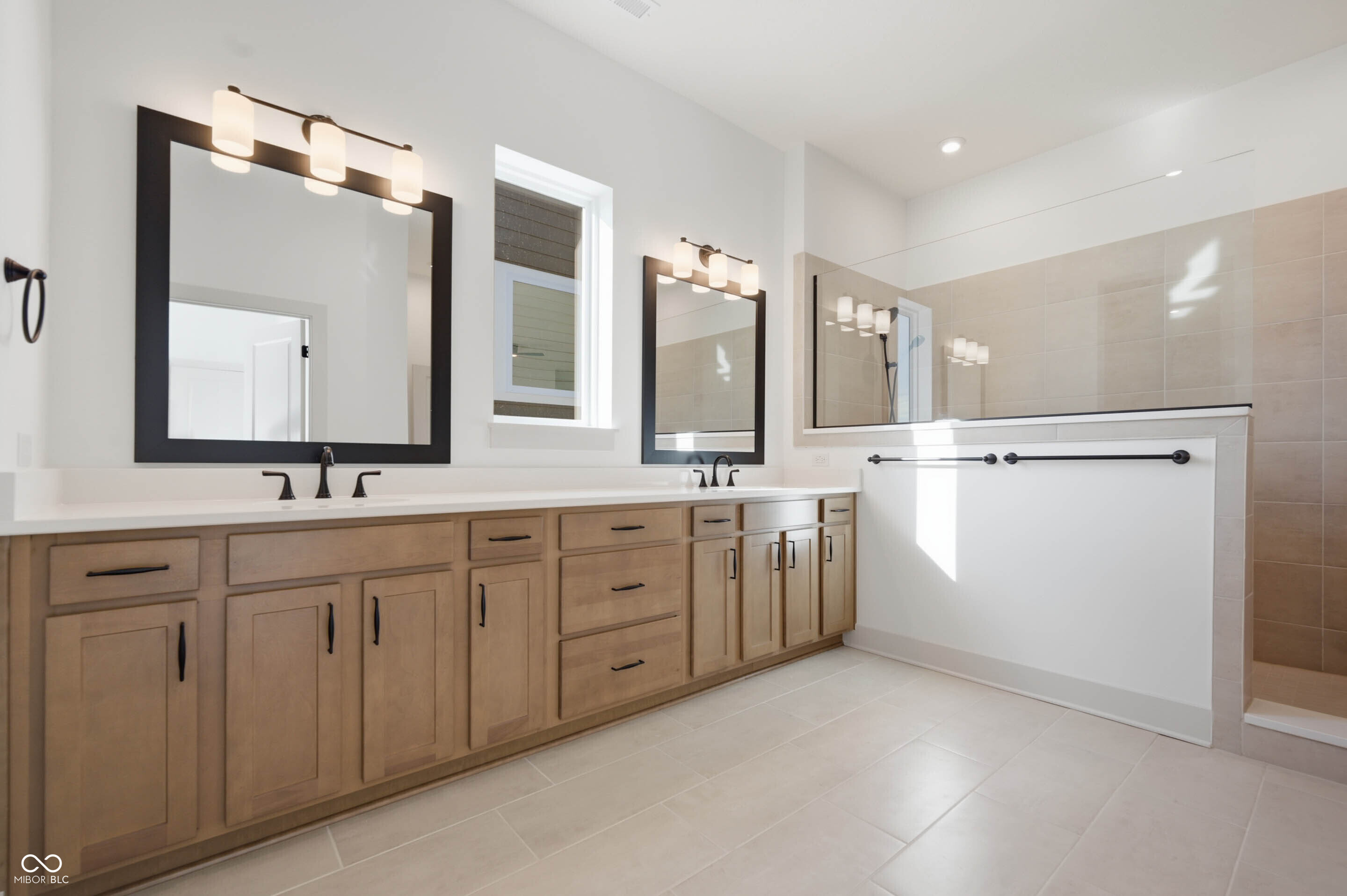 14367 Hidden Lakes Drive, Noblesville, IN, 46060 photo 5 of 11